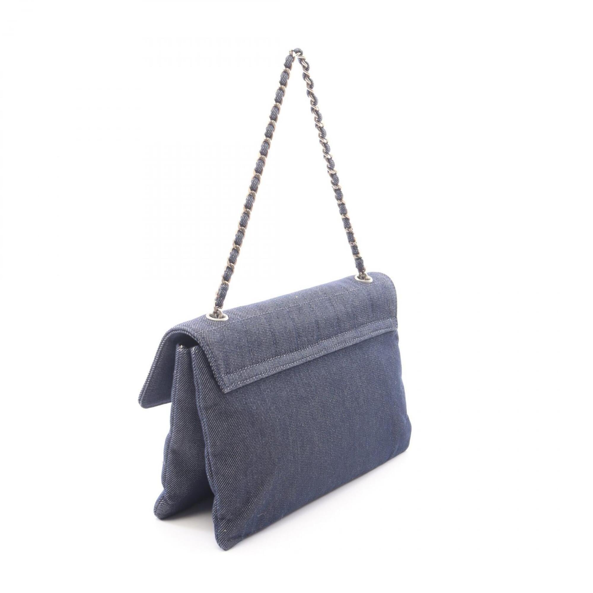 Chanel Navy Denim Handbag (Pre-Owned)