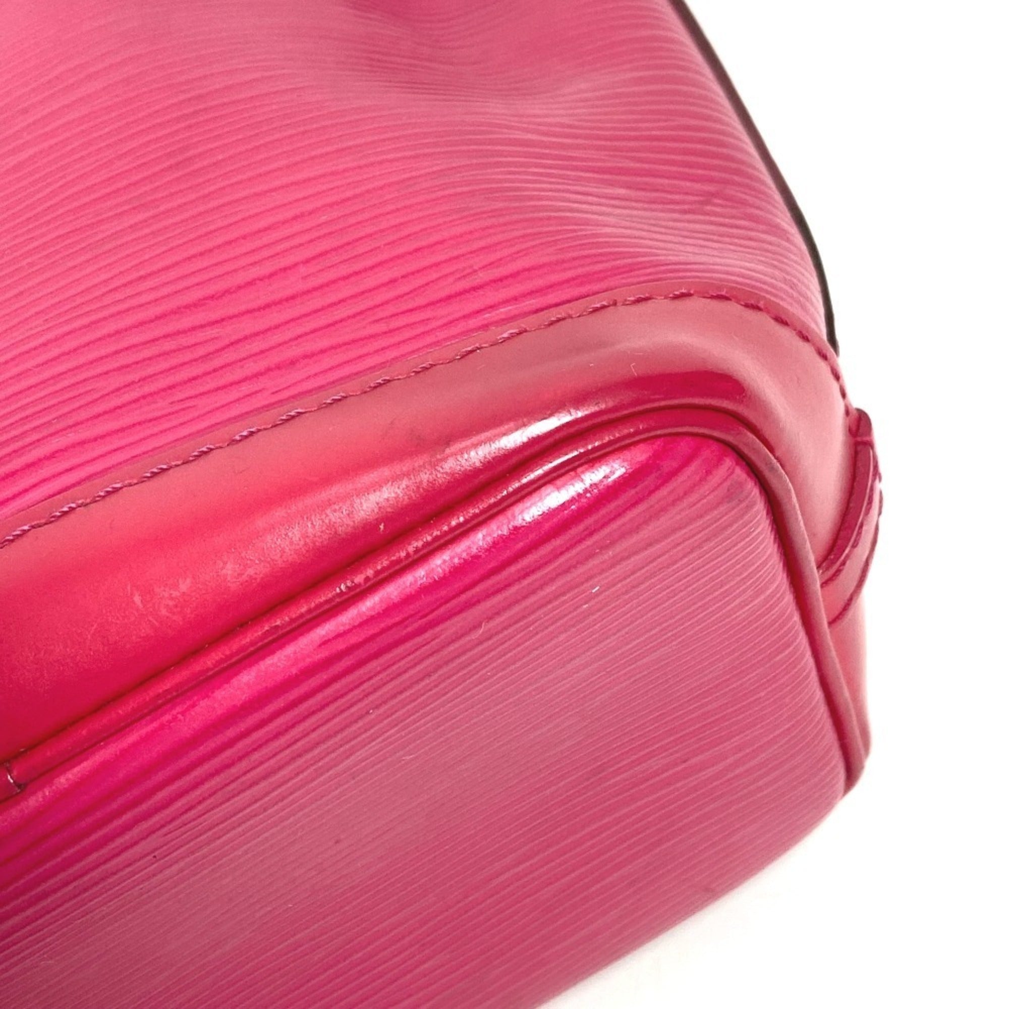 Louis Vuitton Epi Hot Pink Epi Leather Pochette Shoulder Bag (Pre-Owned)