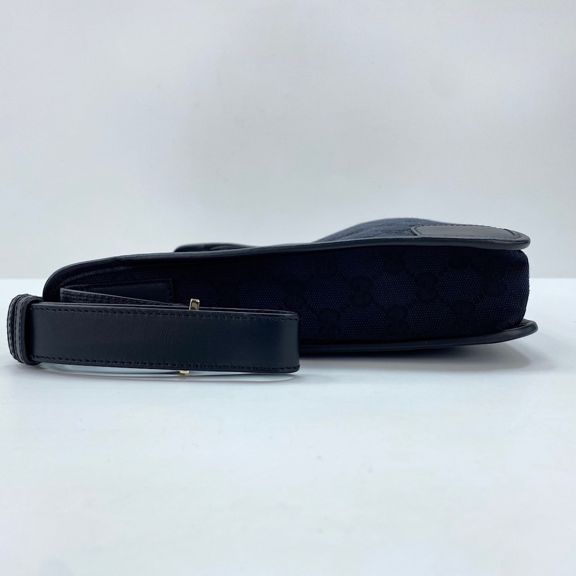Gucci Brown Shoulder Bag (Pre-Owned)