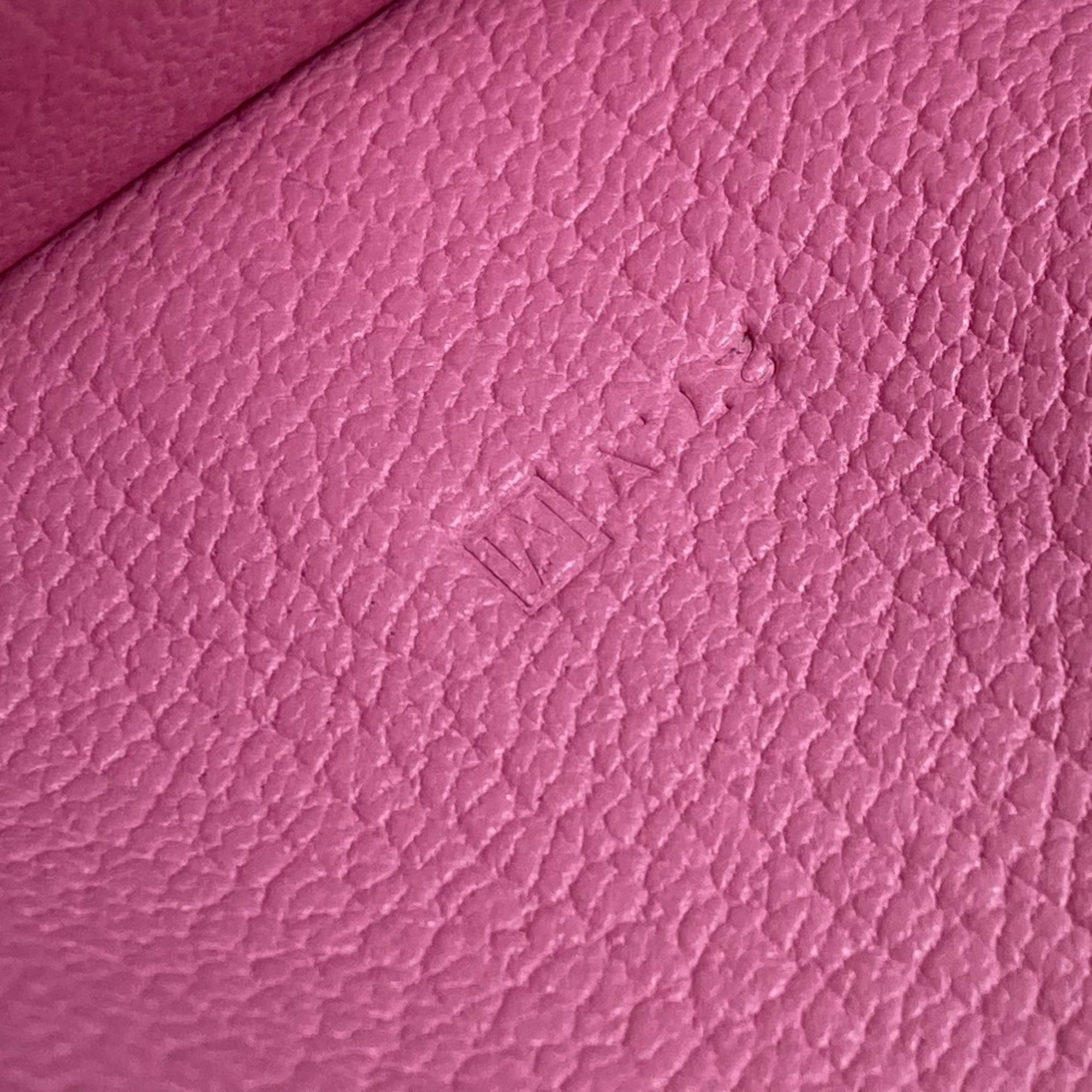 Hermes Bearn Pink Soufre Chevre Leather Chain/Shoulder Wallet (Pre-Owned)