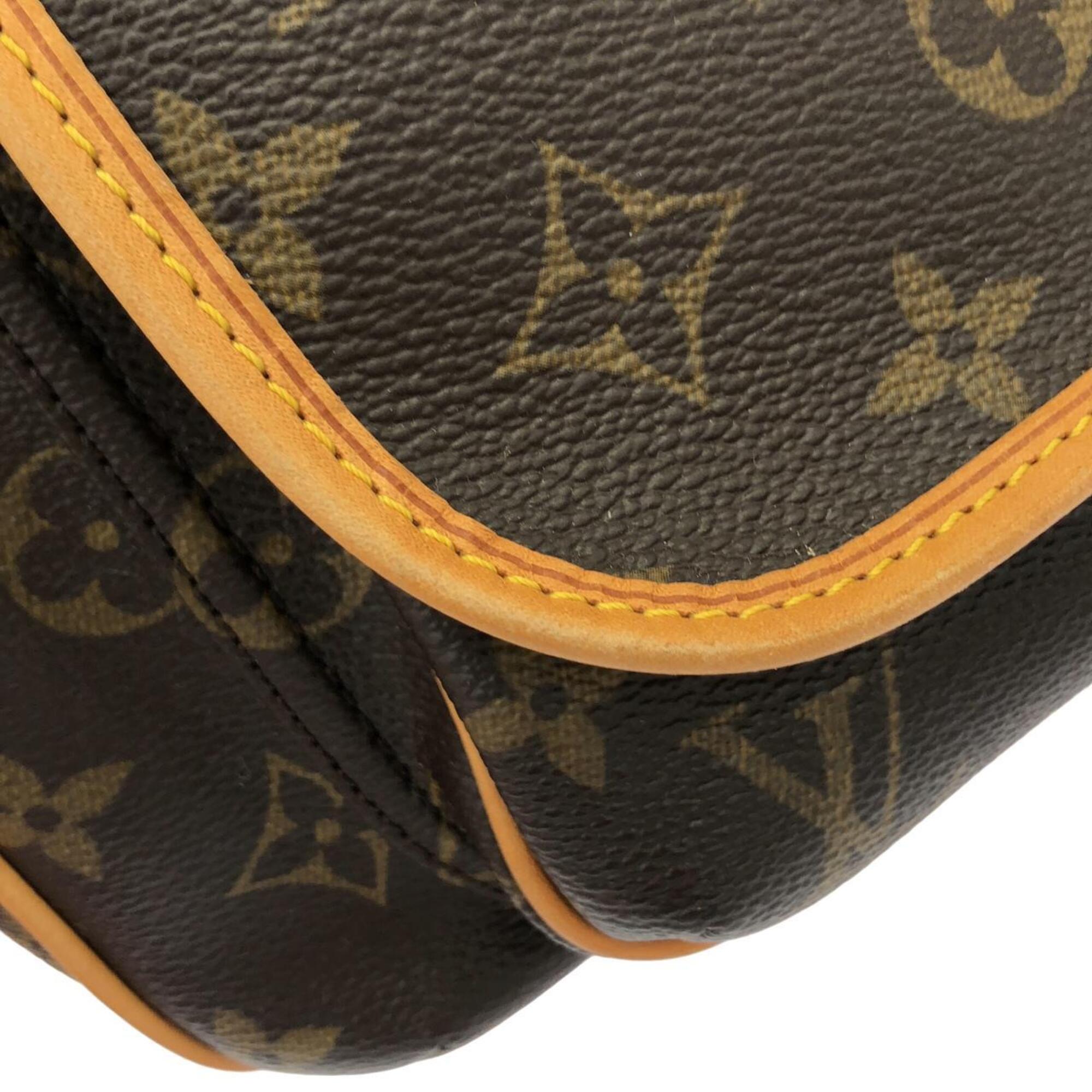 Louis Vuitton Marron Coated Canvas Shoulder Bag (Pre-Owned)