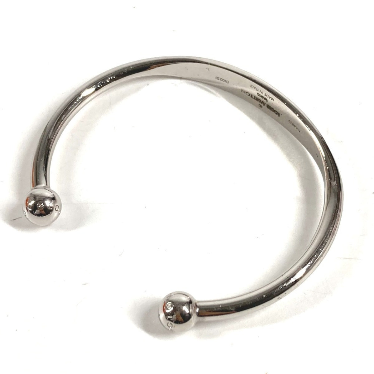 Louis Vuitton Silver Metal Charm Bracelet (Pre-Owned)