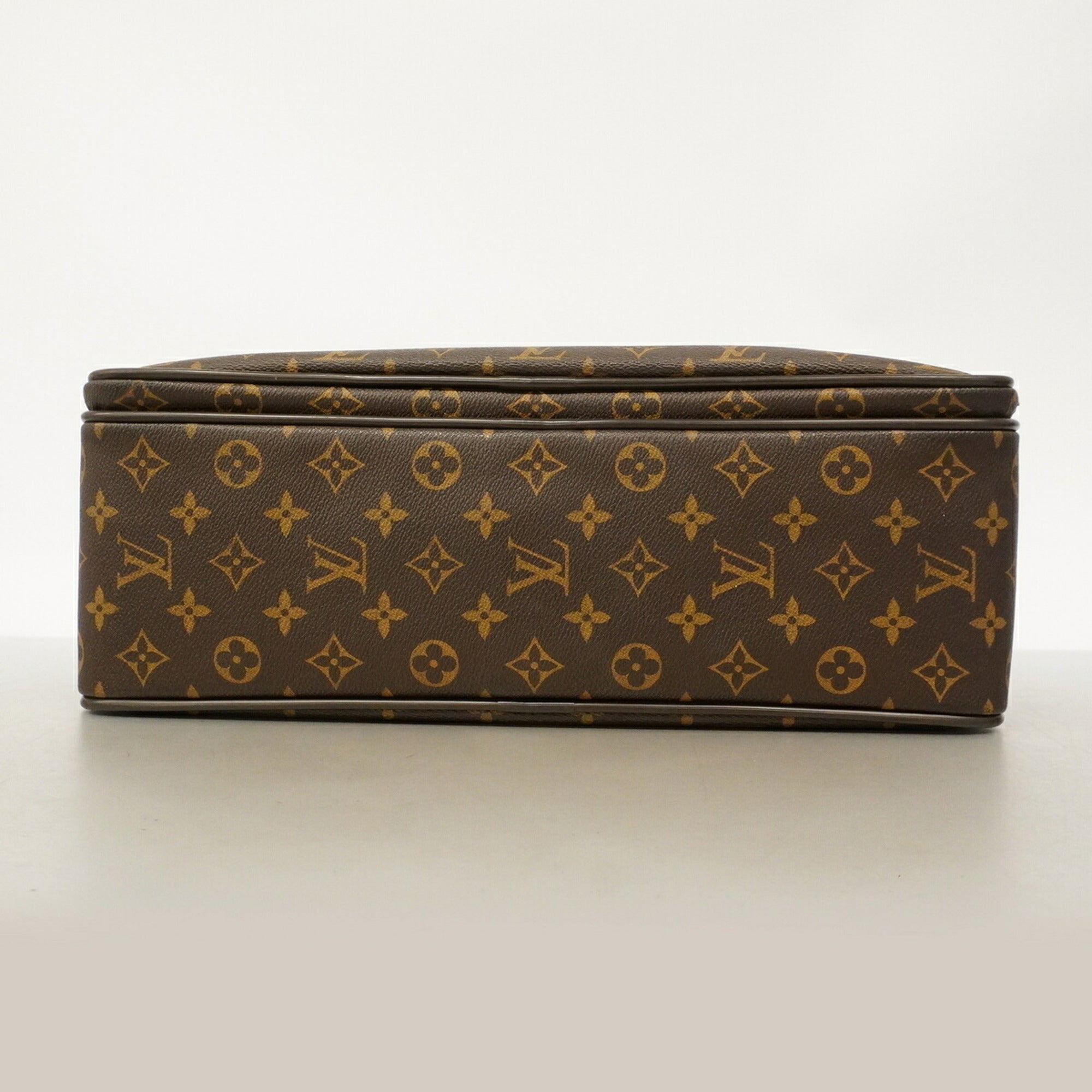Louis Vuitton Brown Briefcase (Pre-Owned)