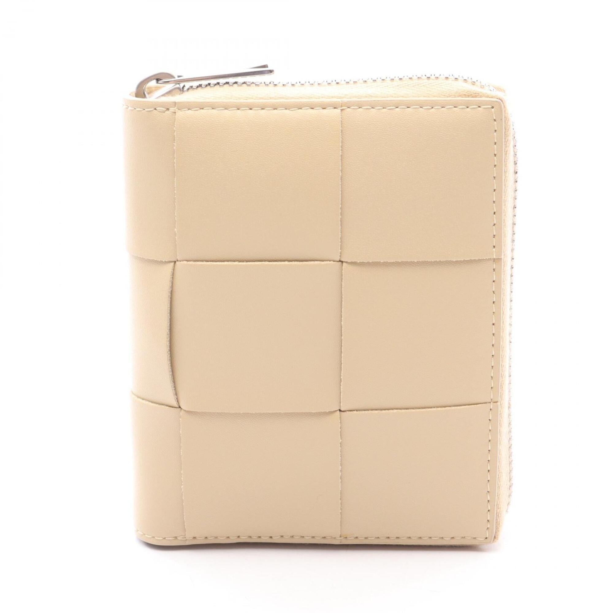 Bottega Veneta Intrecciato Beige Intrecciato Wallet (Bi-Fold) (Pre-Owned)