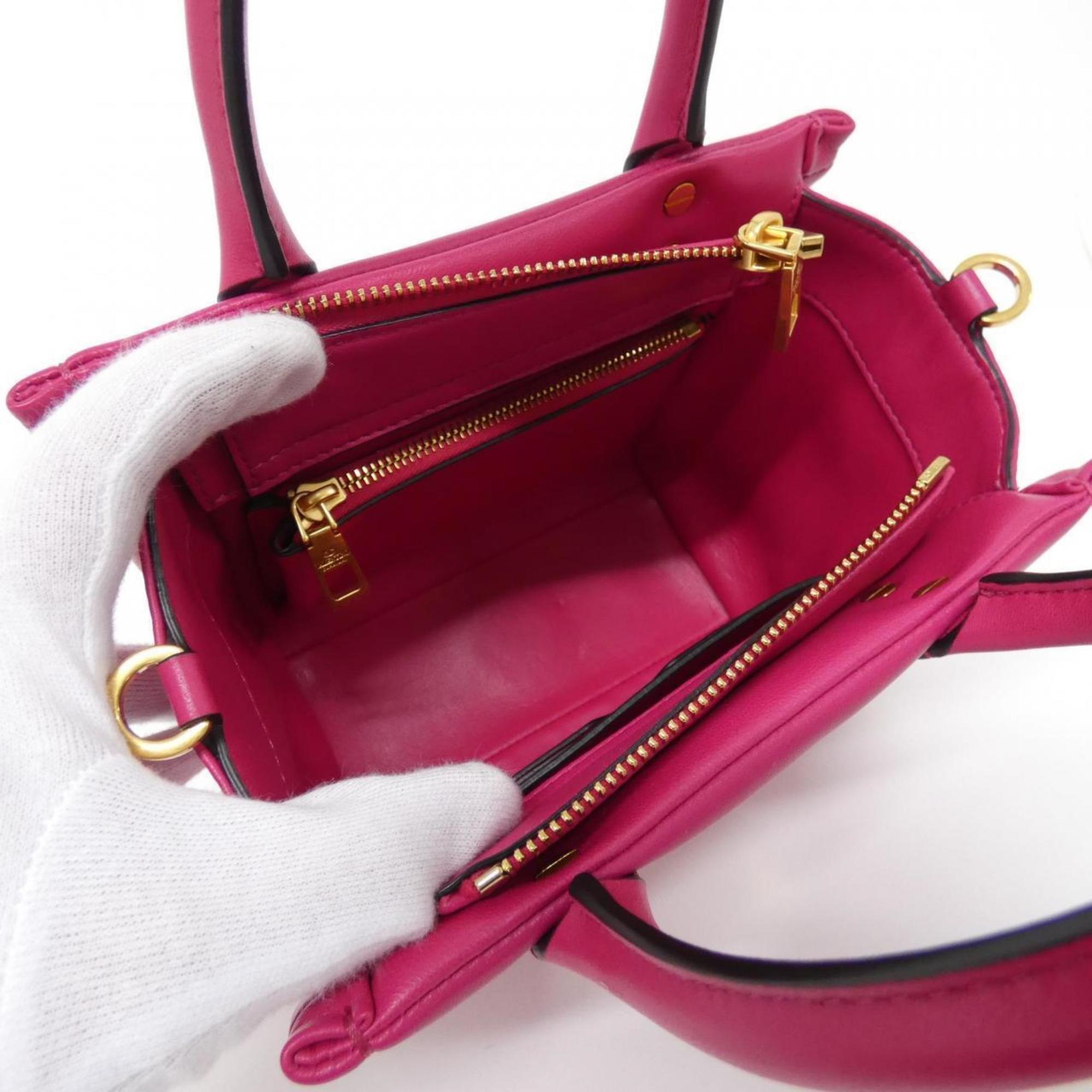 Valentino Garavani Gold Leather Handbag (Pre-Owned)