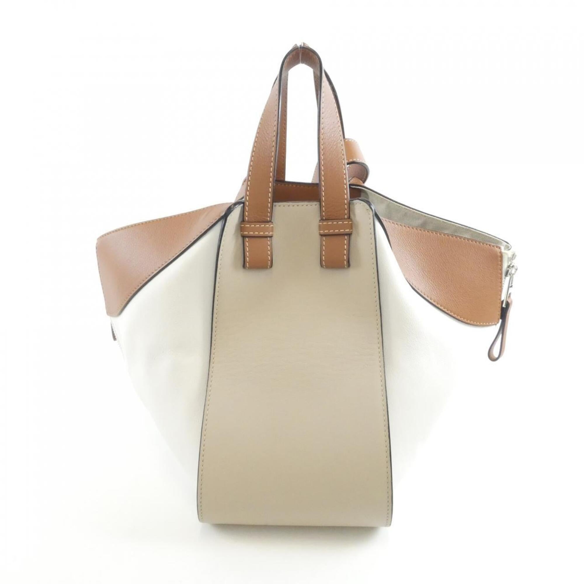 Loewe Hammock White Leather Shoulder Bag (Pre-Owned)