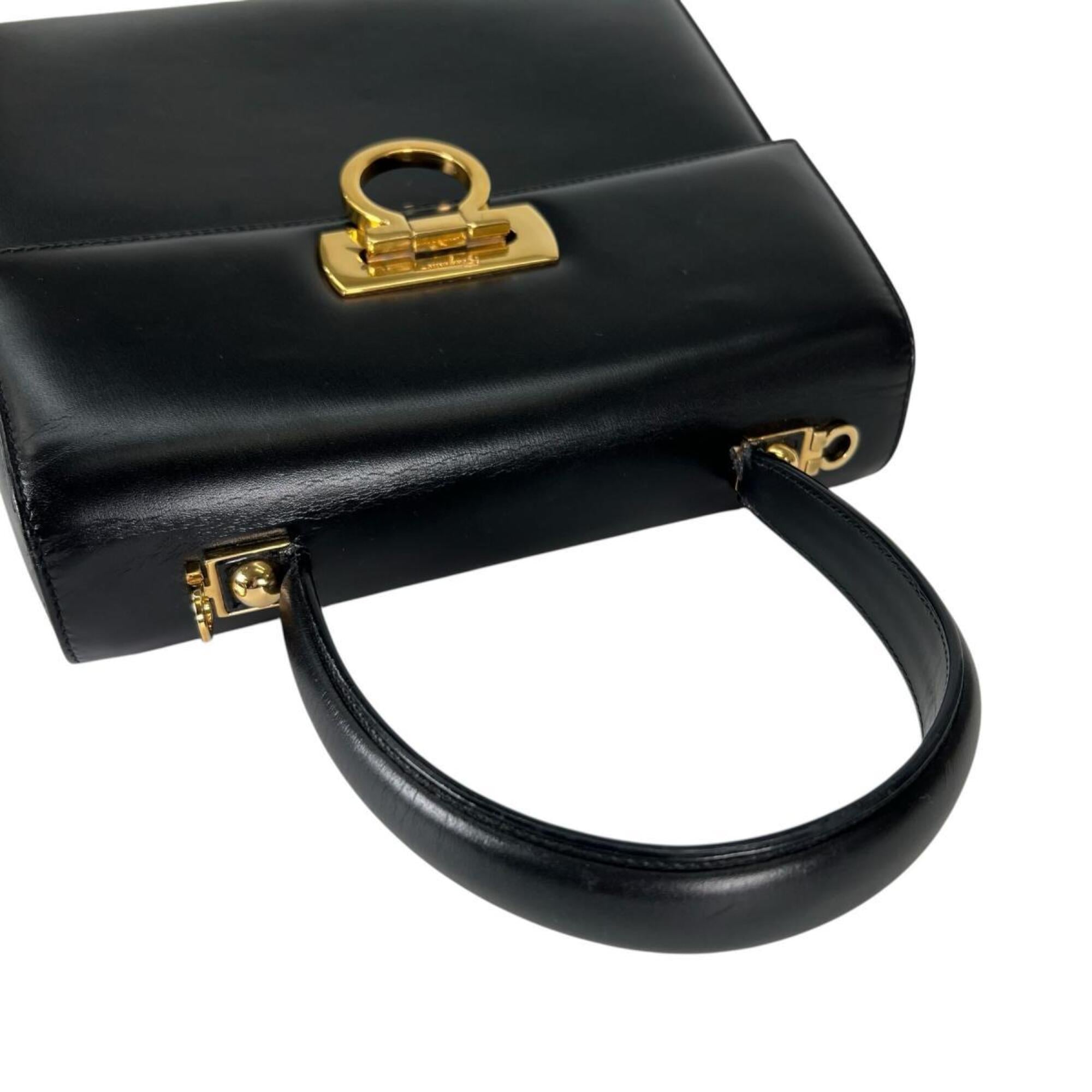 Salvatore Ferragamo Black Leather Handbag (Pre-Owned)