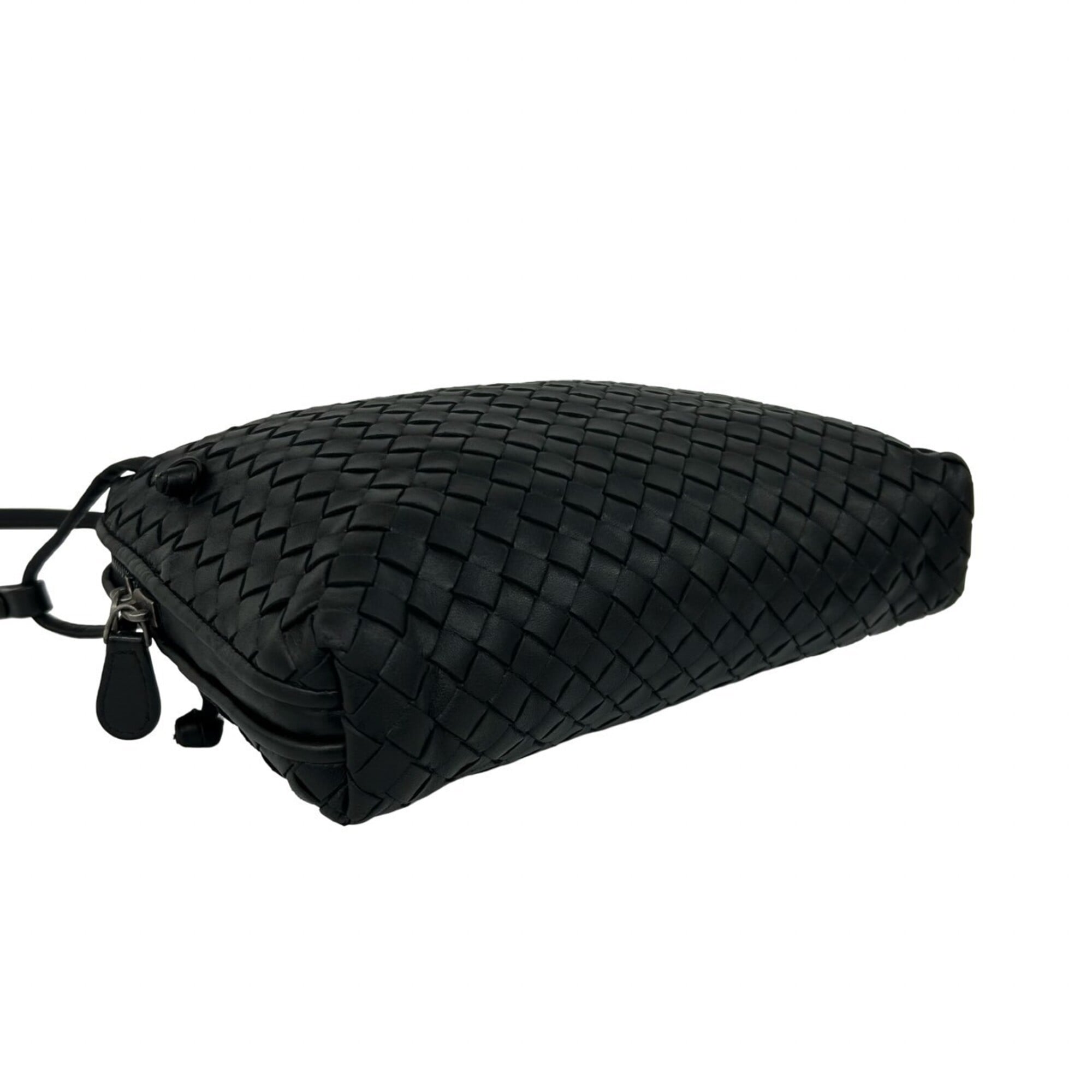 Bottega Veneta Black Leather Pochette Shoulder Bag (Pre-Owned)