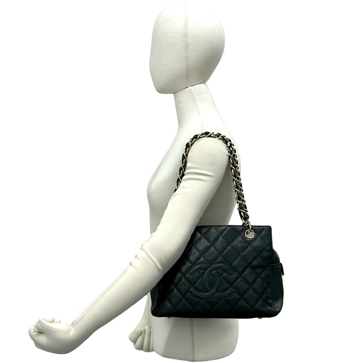 Chanel Black Grained Calfskin Shoulder Bag Tote Bag (Pre-Owned)