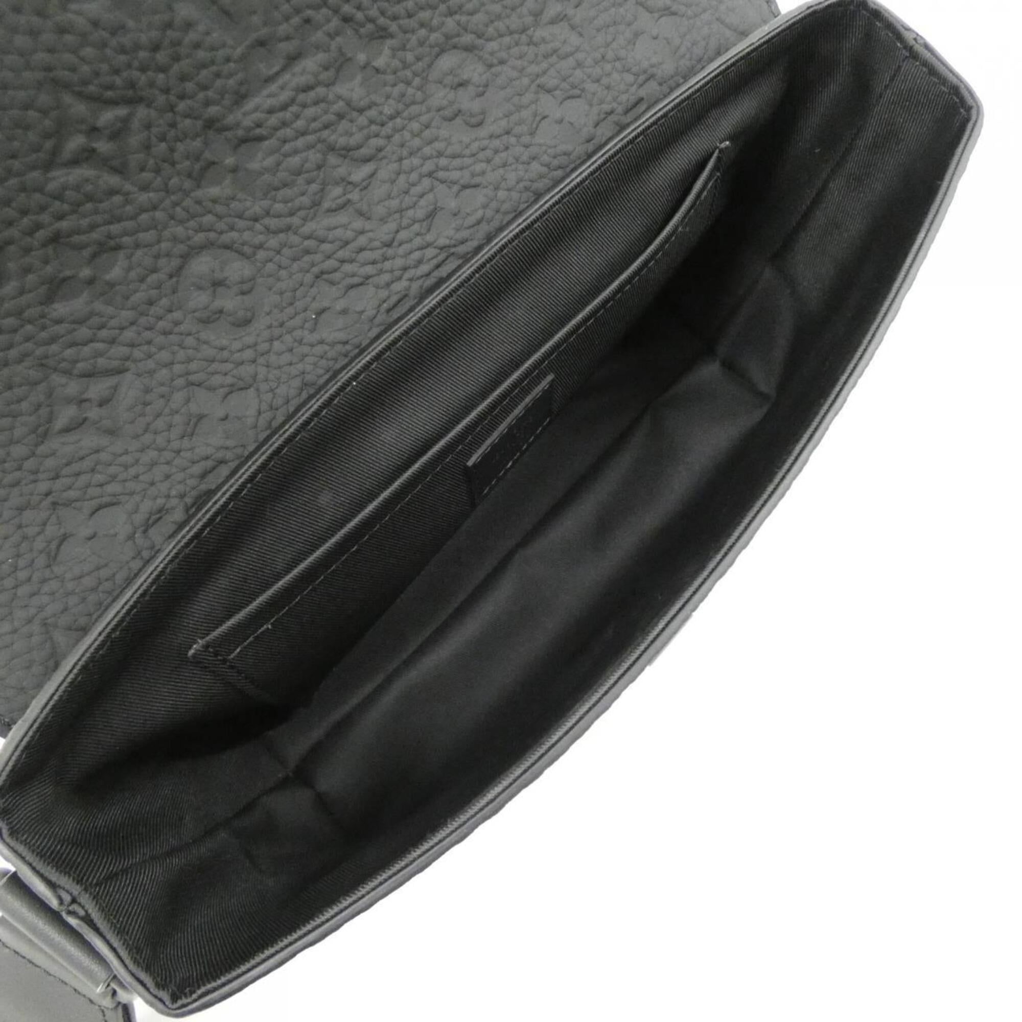 Louis Vuitton Black Leather Shoulder Bag (Pre-Owned)