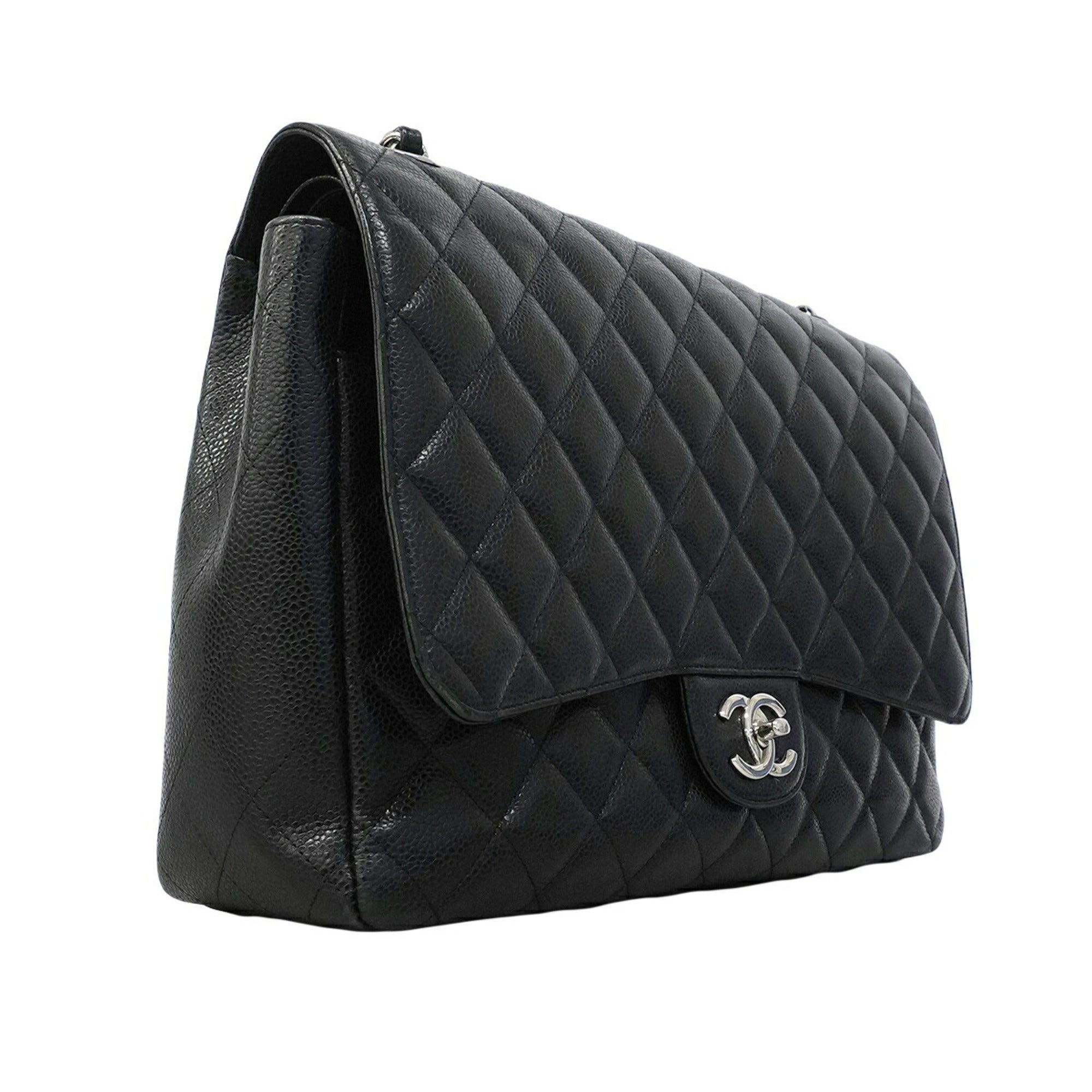 Chanel Black Grained Calfskin Shoulder Bag (Pre-Owned)