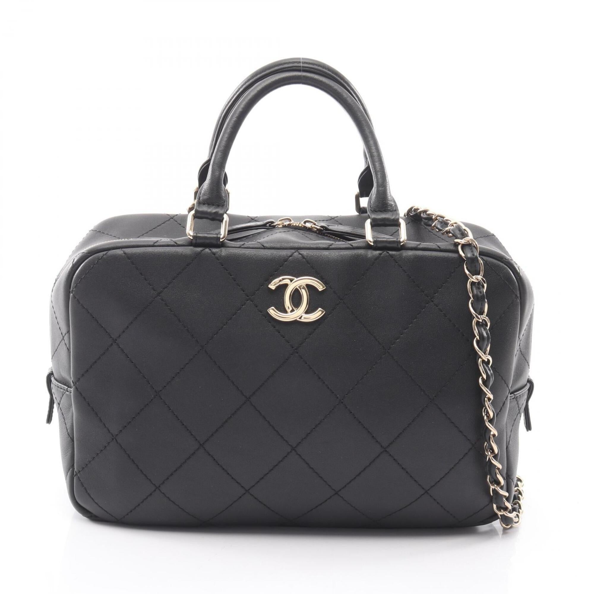Chanel Black Leather Handbag (Pre-Owned)