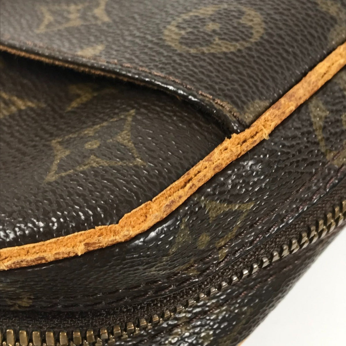 Louis Vuitton Brown Monogram Pochette Shoulder Bag Sling Bag (Pre-Owned)
