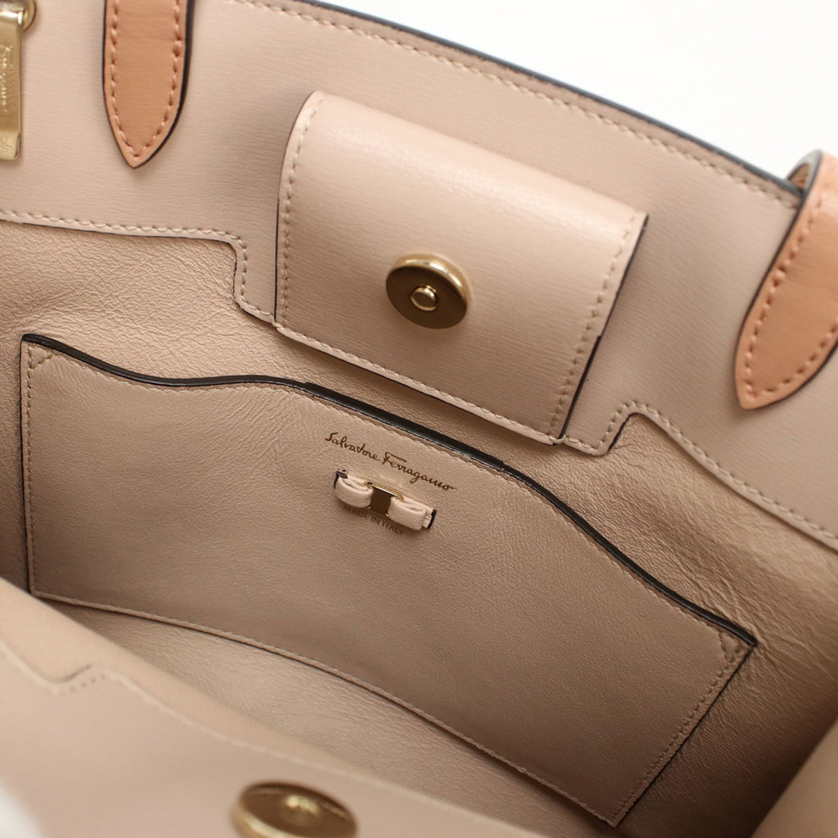 Salvatore Ferragamo Pink Leather Tote Bag (Pre-Owned)