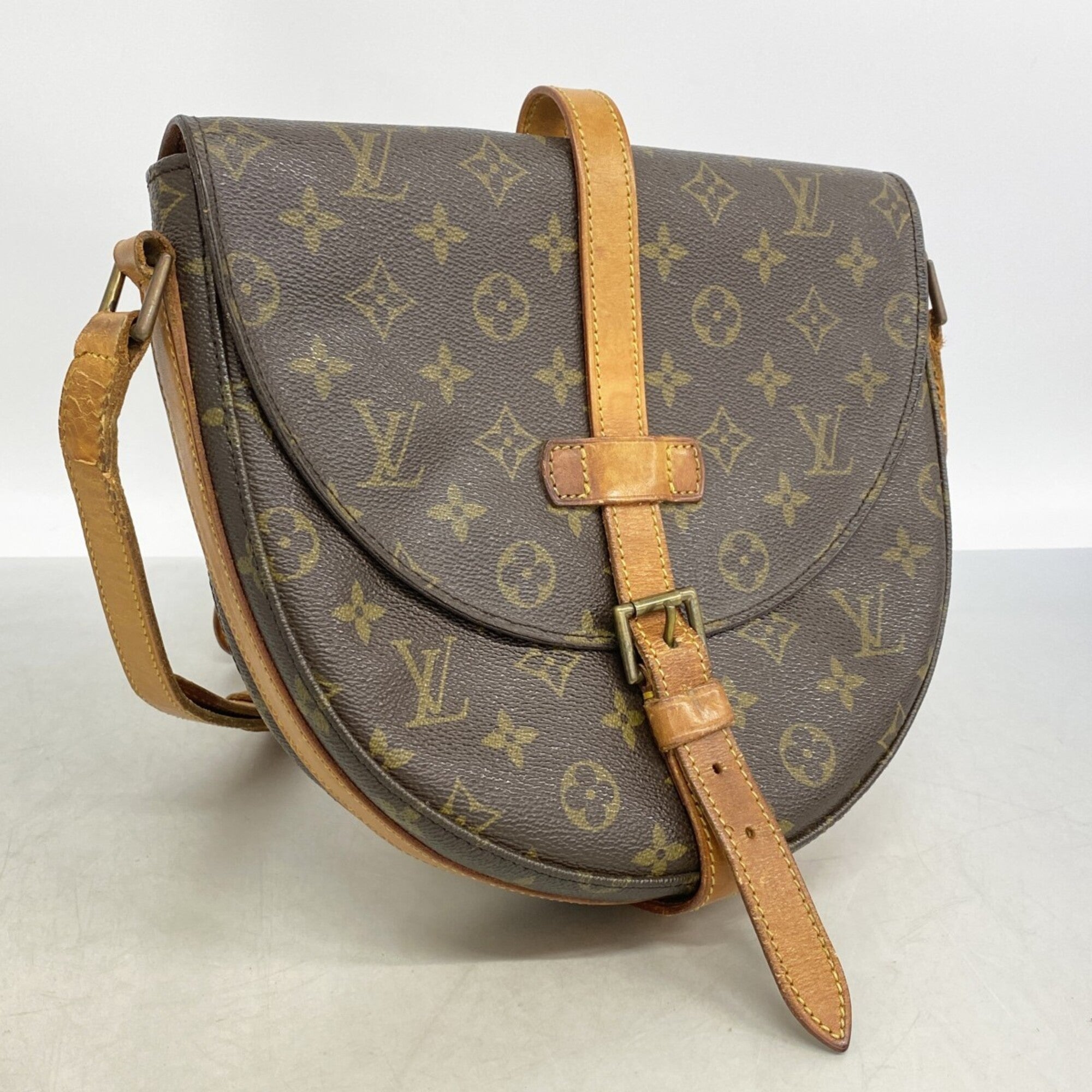 Louis Vuitton Brown Shoulder Bag (Pre-Owned)