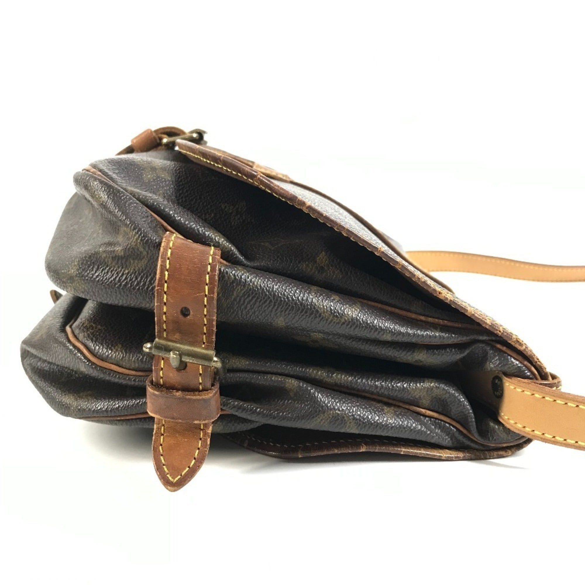 Louis Vuitton Brown Monogram Shoulder Bag (Pre-Owned)