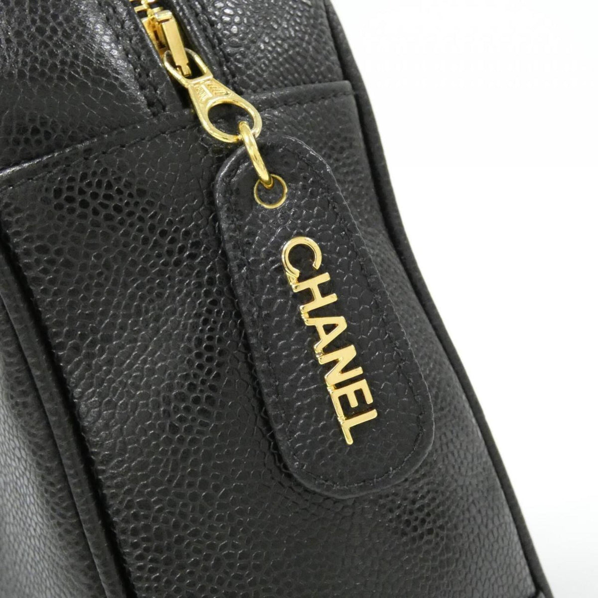 Chanel Black Grained Calfskin Shoulder Bag (Pre-Owned)