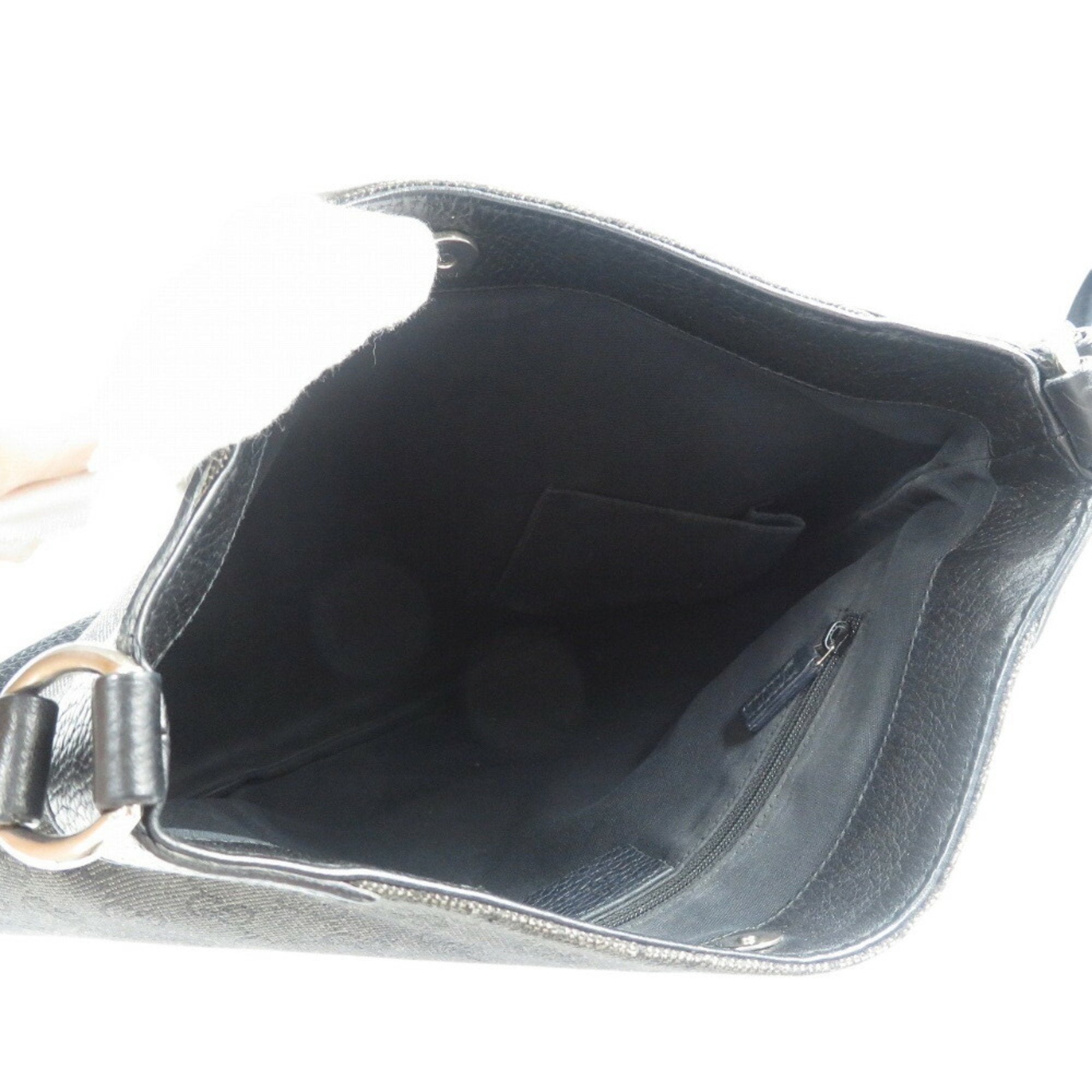 Gucci Black Gg Canvas Leather Shoulder Bag (Pre-Owned)