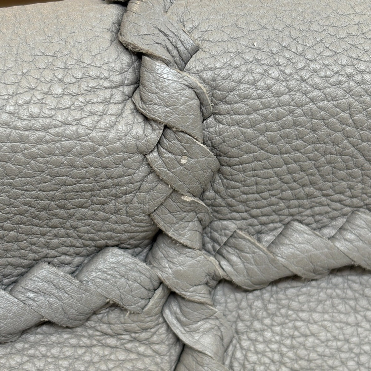 Bottega Veneta Gray Handbag (Pre-Owned)
