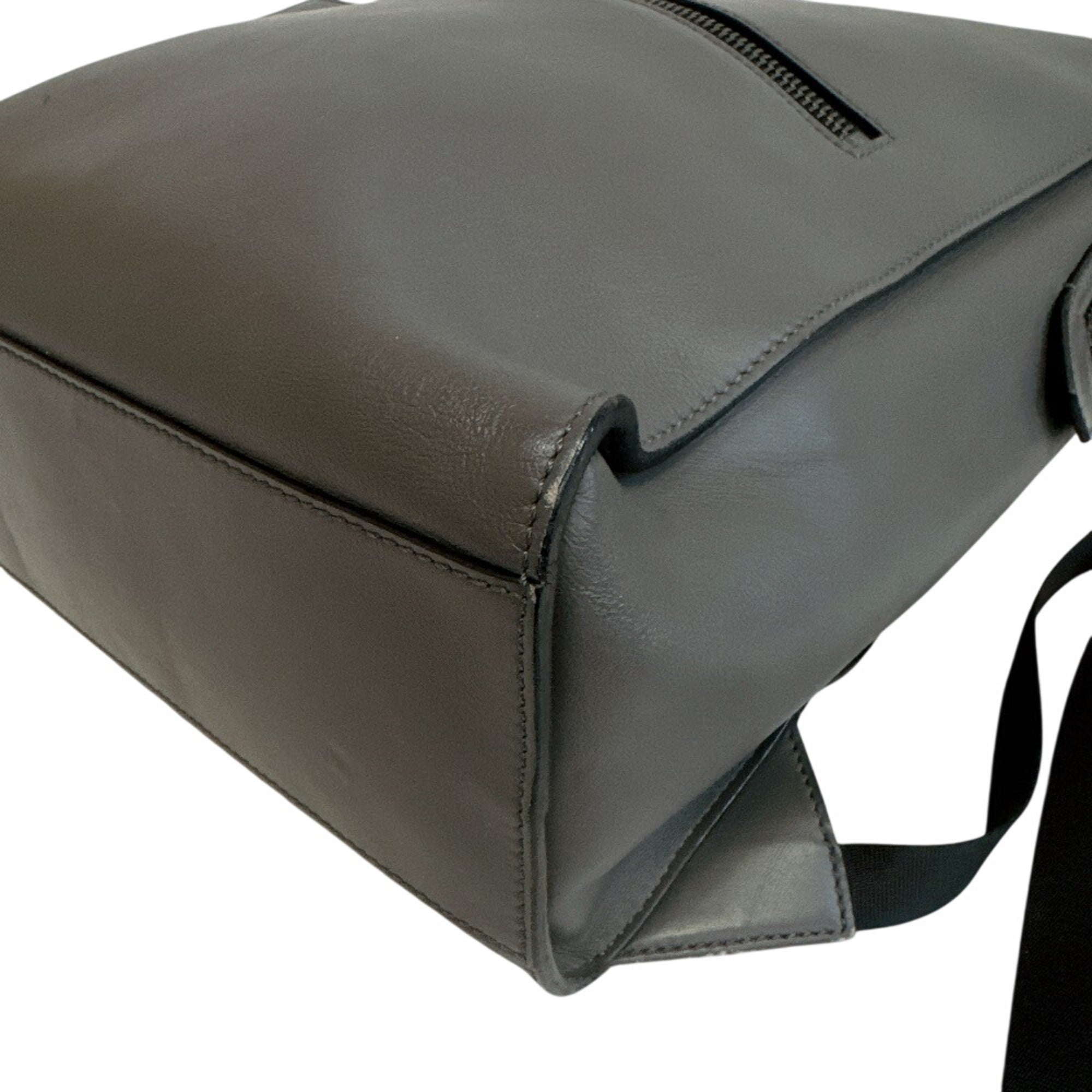 Fendi Gray Leather Backpack (Pre-Owned)