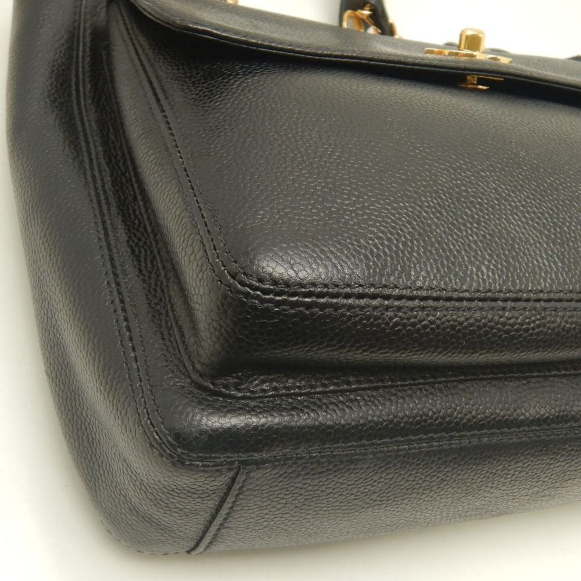 Chanel Black Grained Calfskin Shoulder Bag (Pre-Owned)