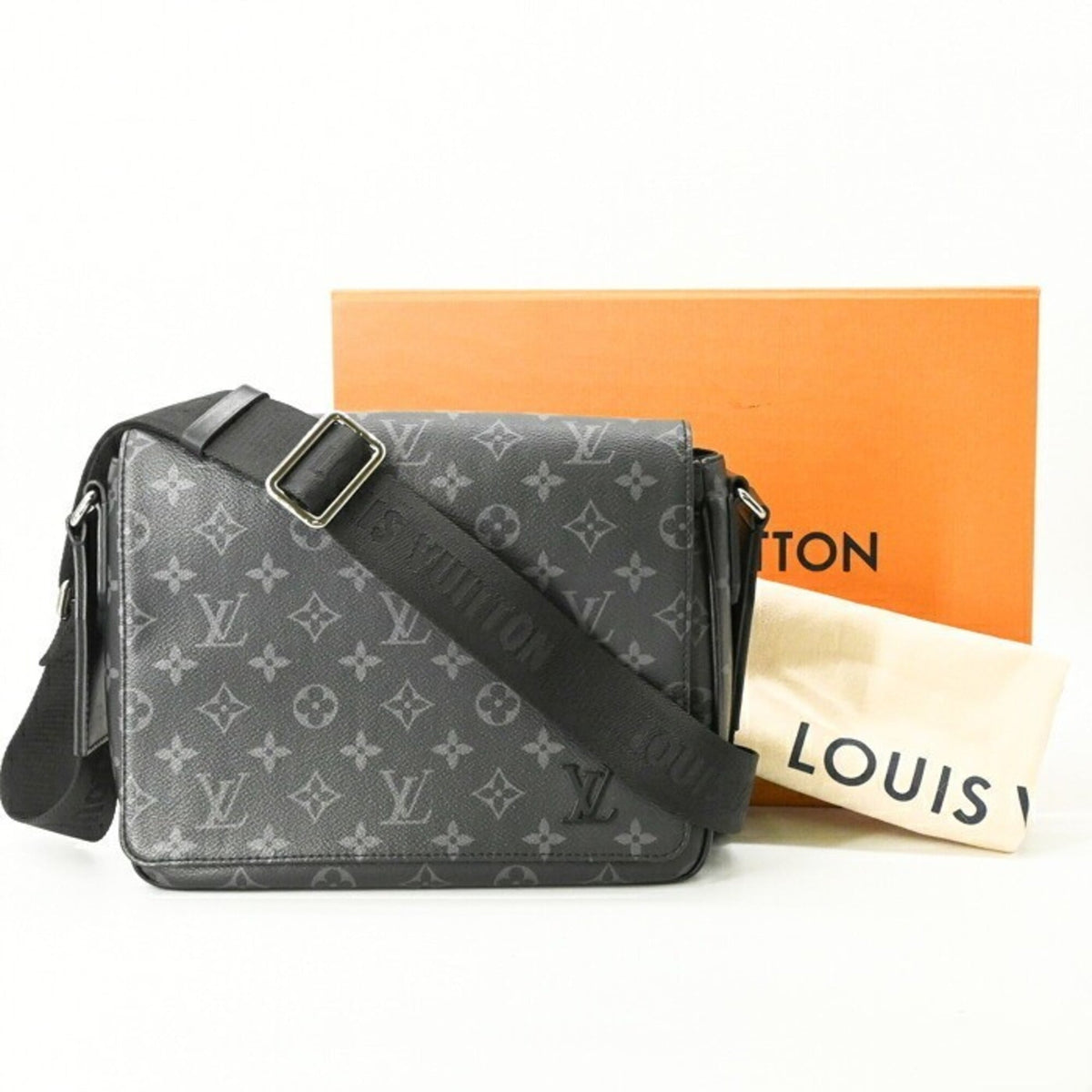Louis Vuitton Black Monogram Eclipse Messenger Bag (Pre-Owned)