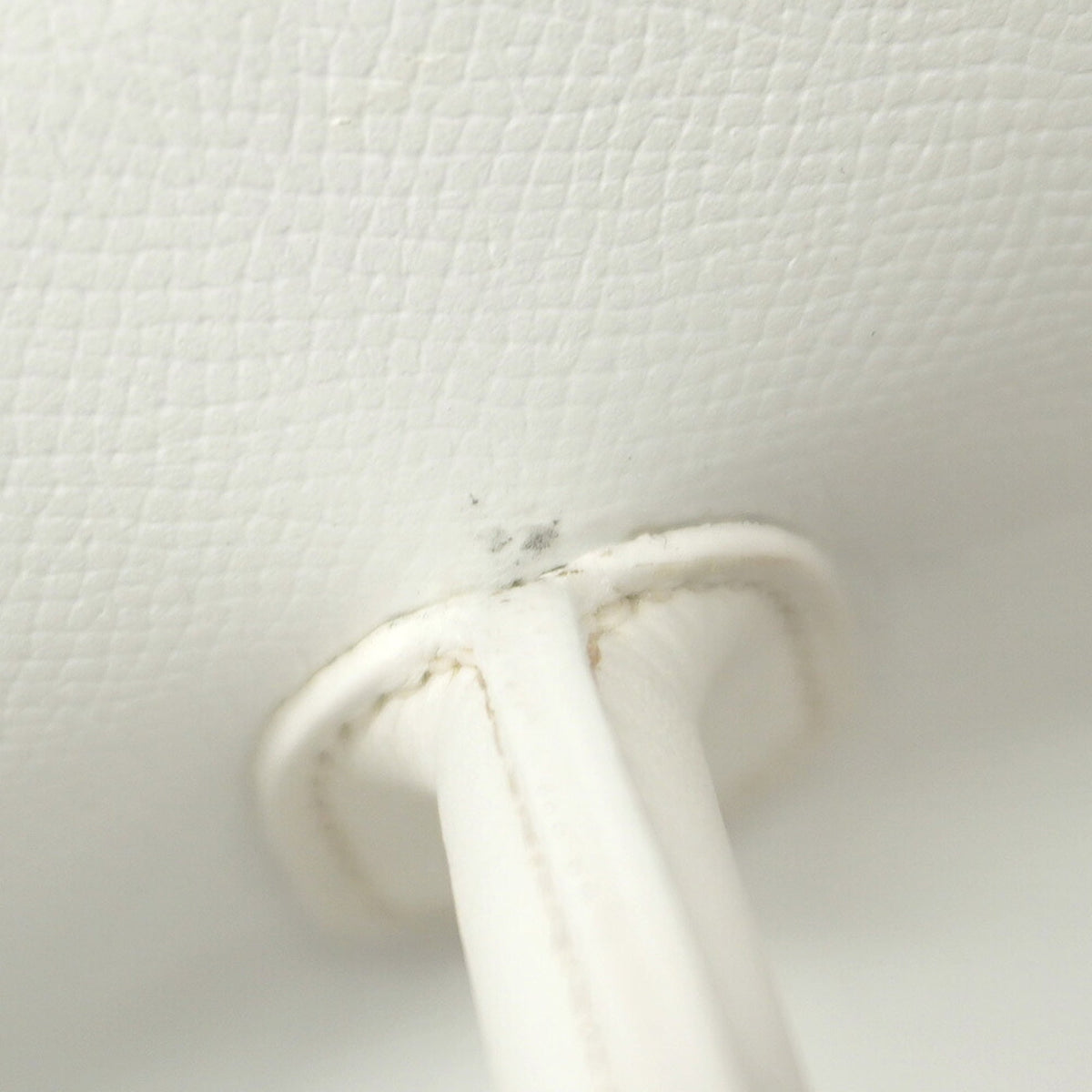 Hermes White Leather Handbag (Pre-Owned)