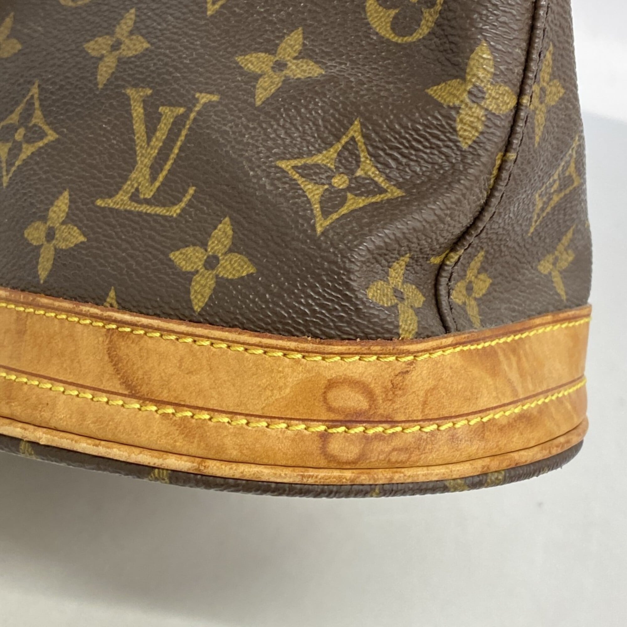 Louis Vuitton Brown Tote Bag (Pre-Owned)