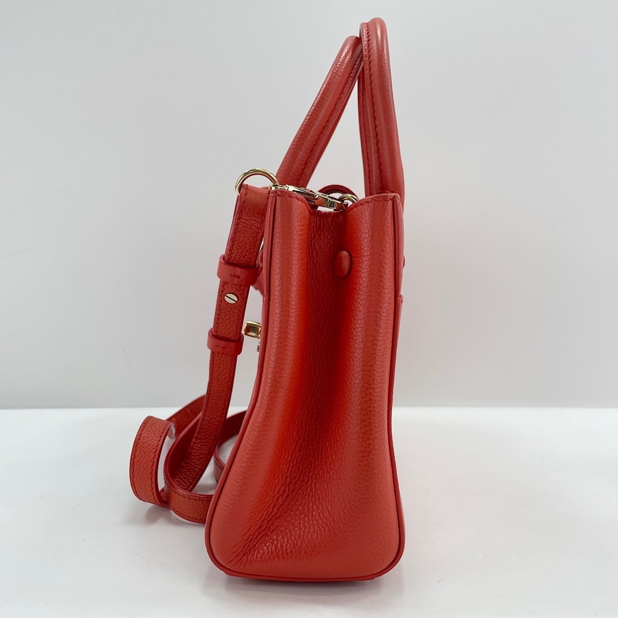 Chanel Red Color Handbag (Pre-Owned)