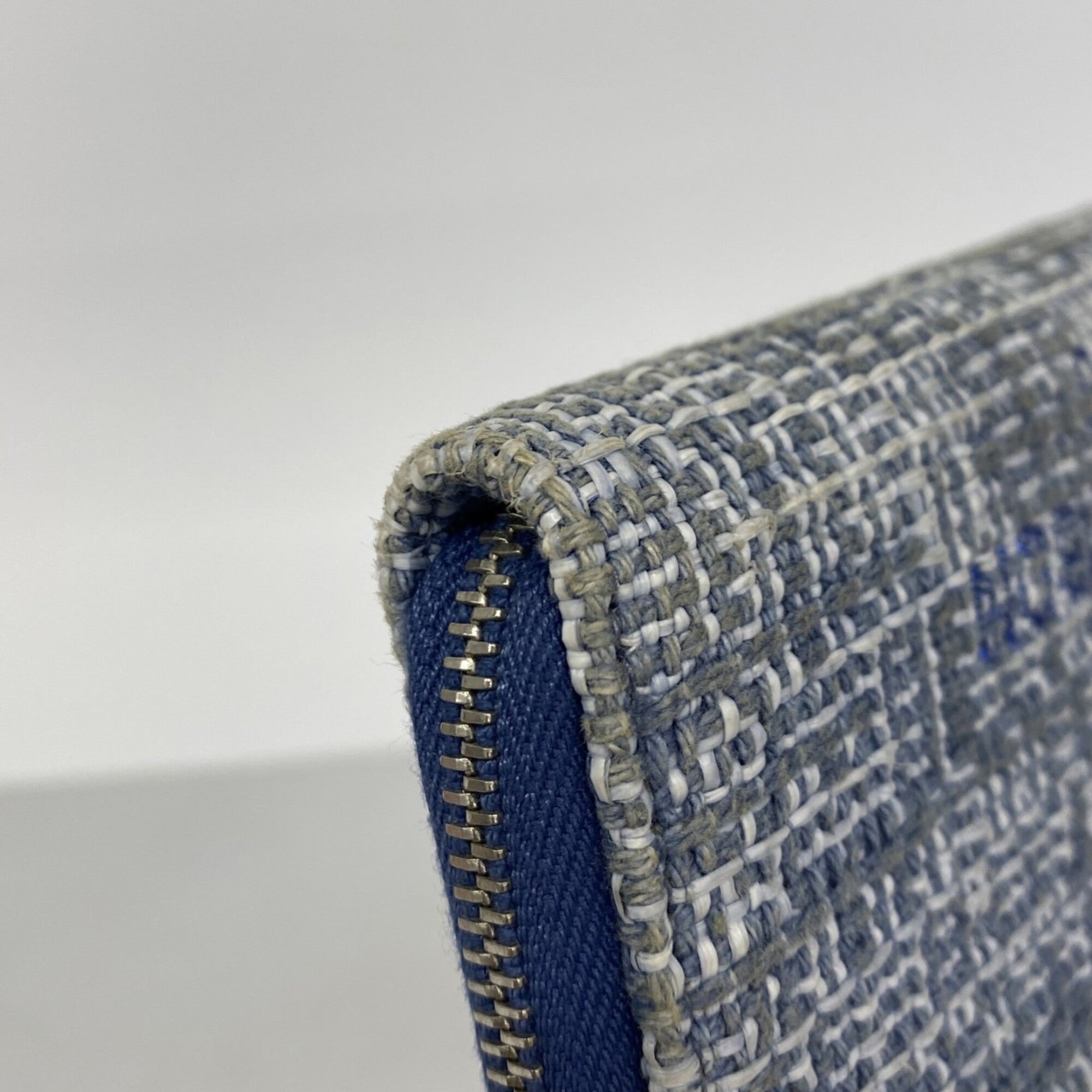 Chanel Blue Tweed Wallet (Bi-Fold) (Pre-Owned)