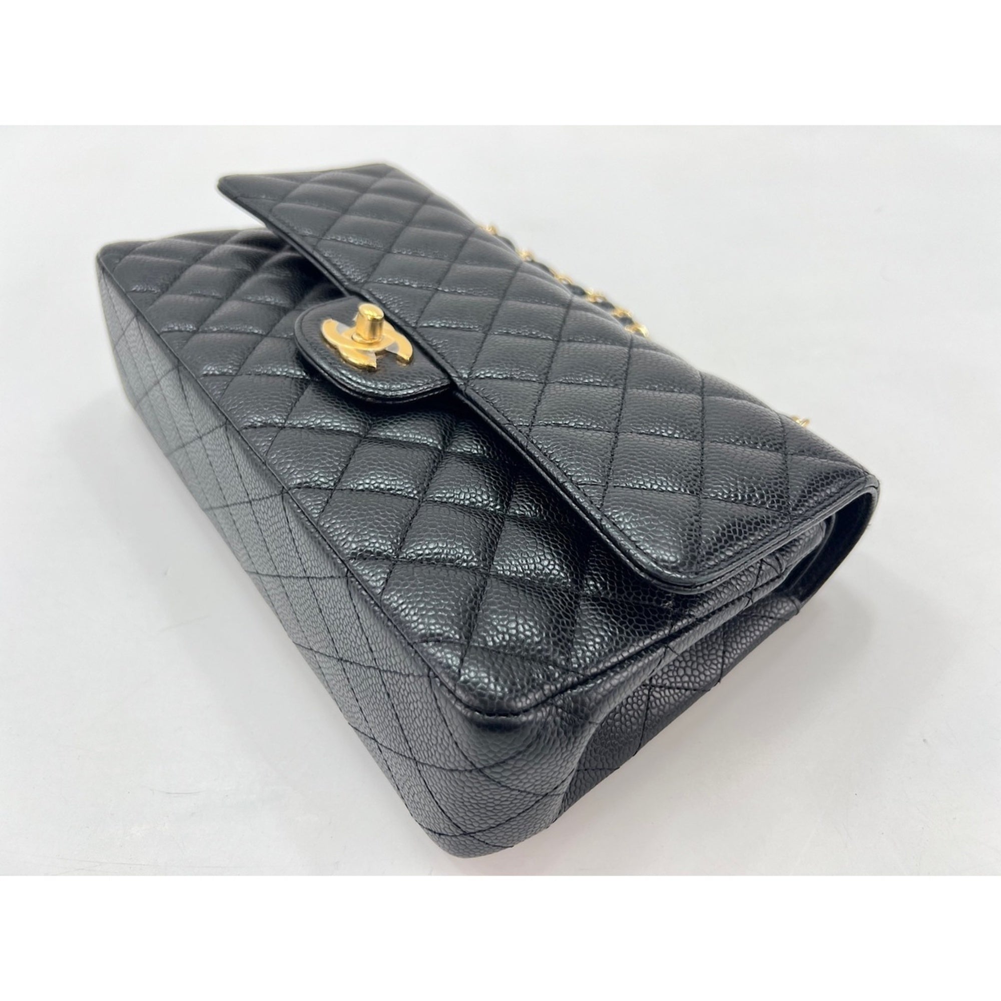 Chanel Matelasse Black Shoulder Bag (Pre-Owned)