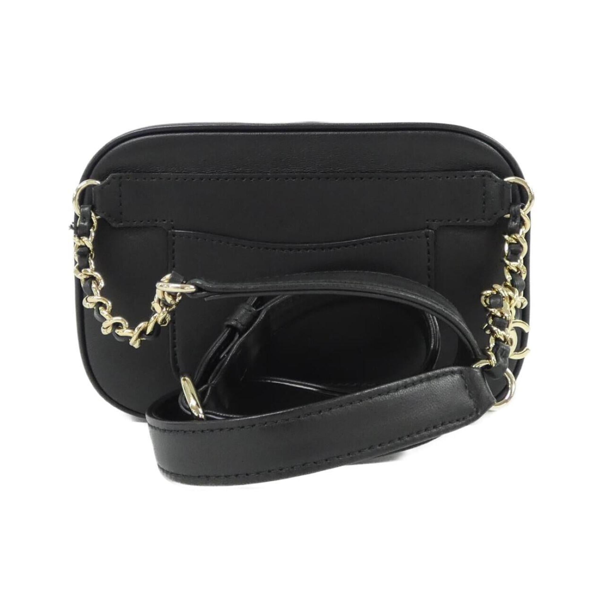 Chanel Black Leather Fanny Pack (Pre-Owned)