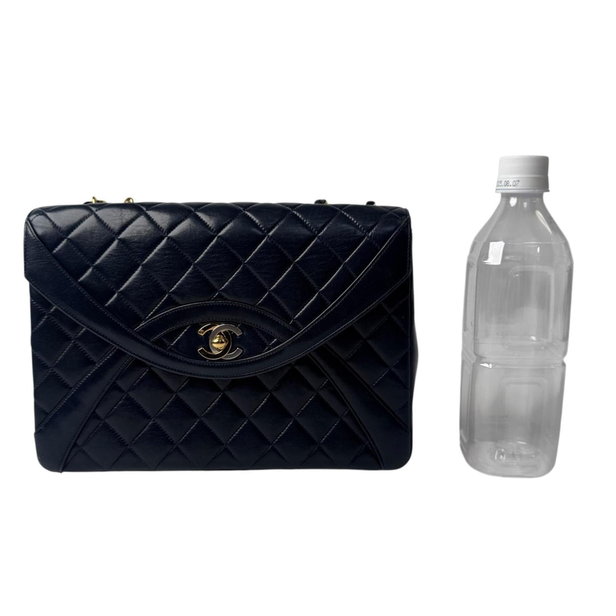 Chanel Dark Navy Leather Shoulder Bag (Pre-Owned)