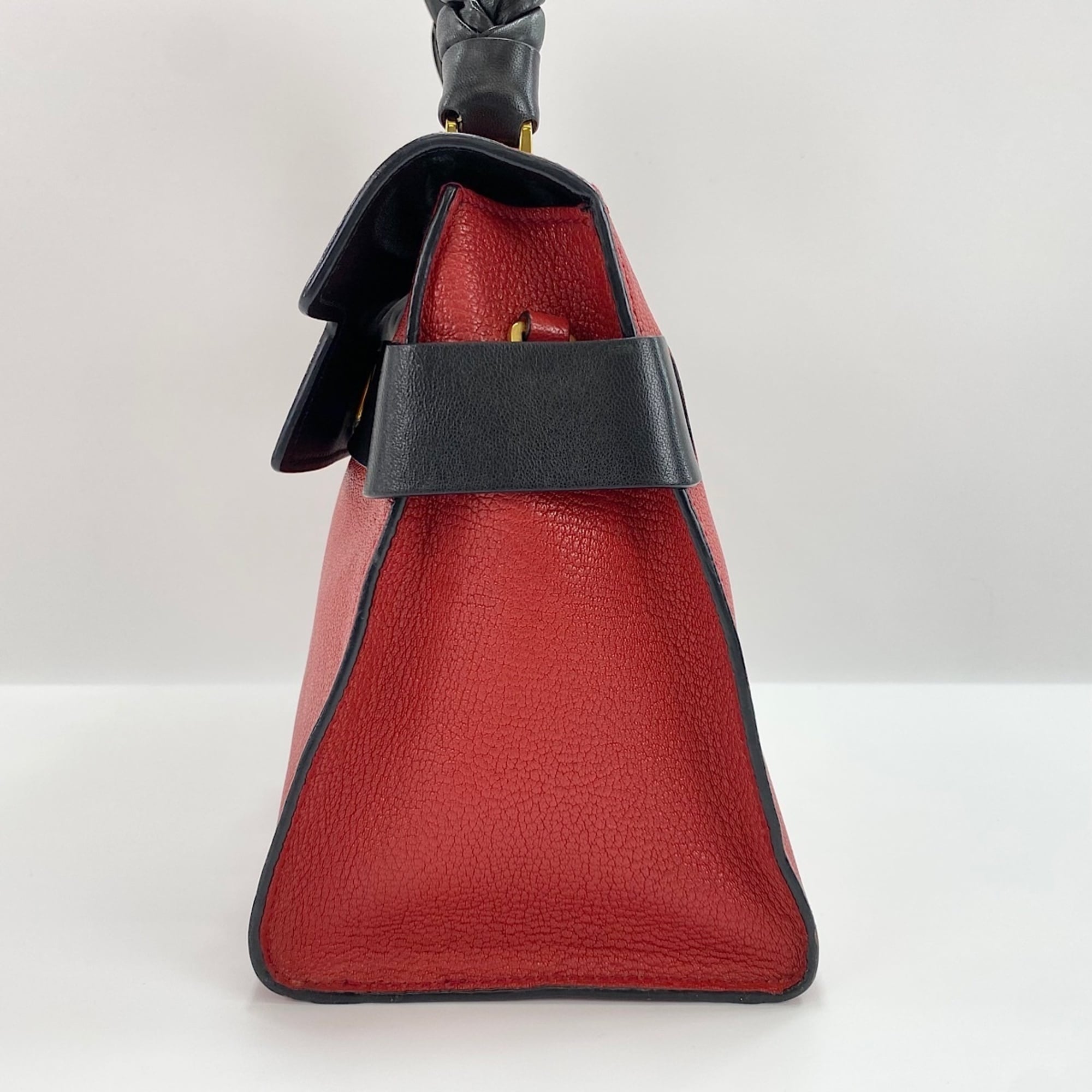 Miu Miu Red Color Handbag (Pre-Owned)