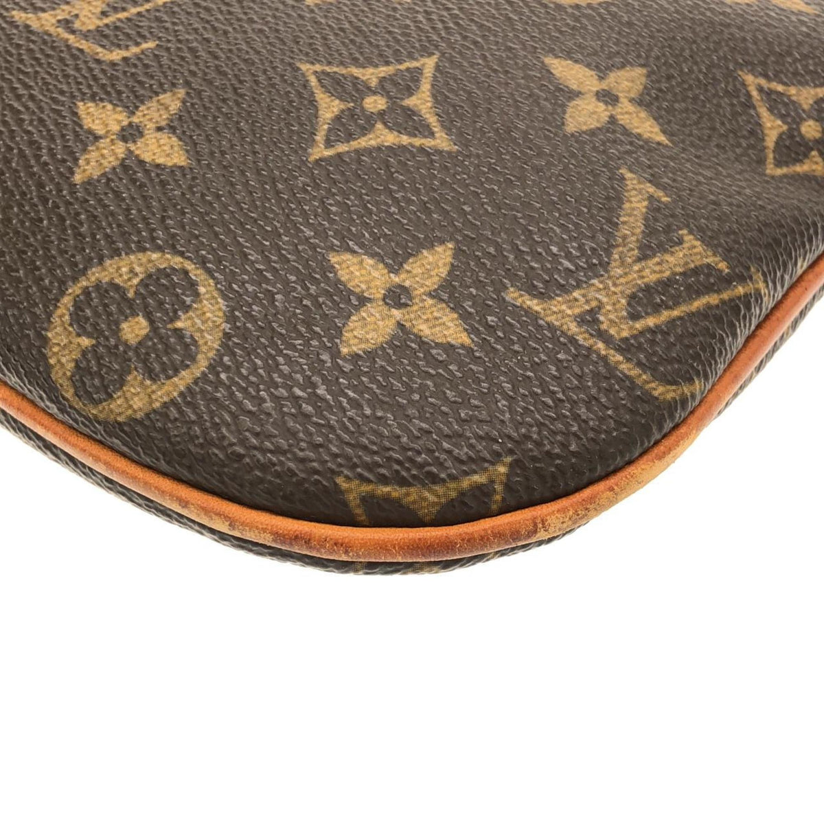 Louis Vuitton Marron Coated Canvas Pochette Shoulder Bag (Pre-Owned)