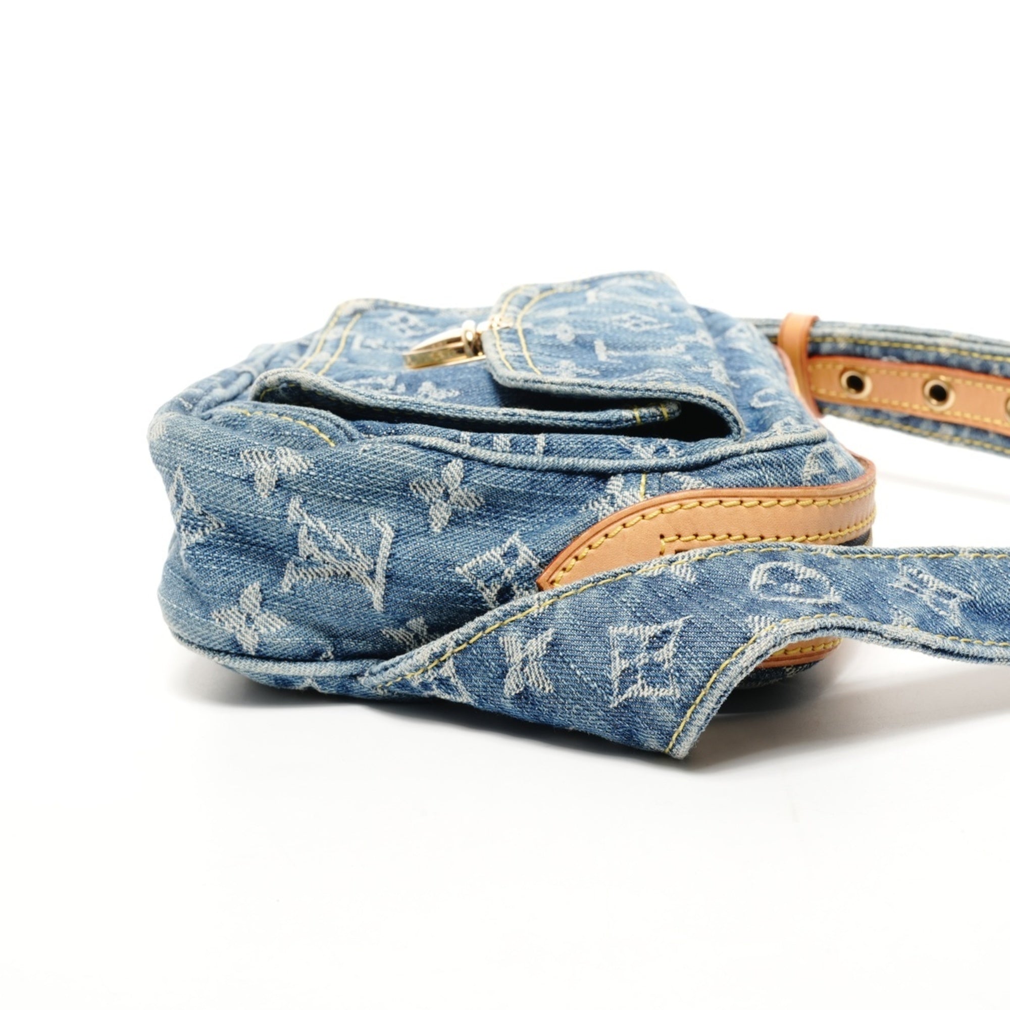 Louis Vuitton Monogram Denim Blue Denim Fanny Pack (Pre-Owned)