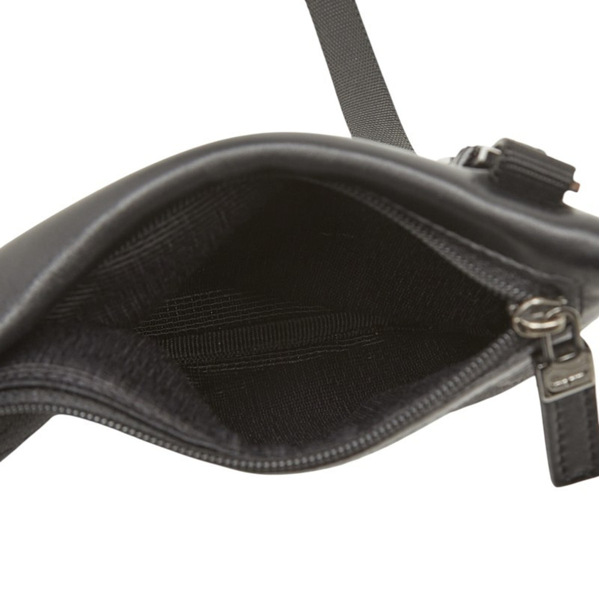 Salvatore Ferragamo Gancini Black Canvas Leather Shoulder Bag (Pre-Owned)