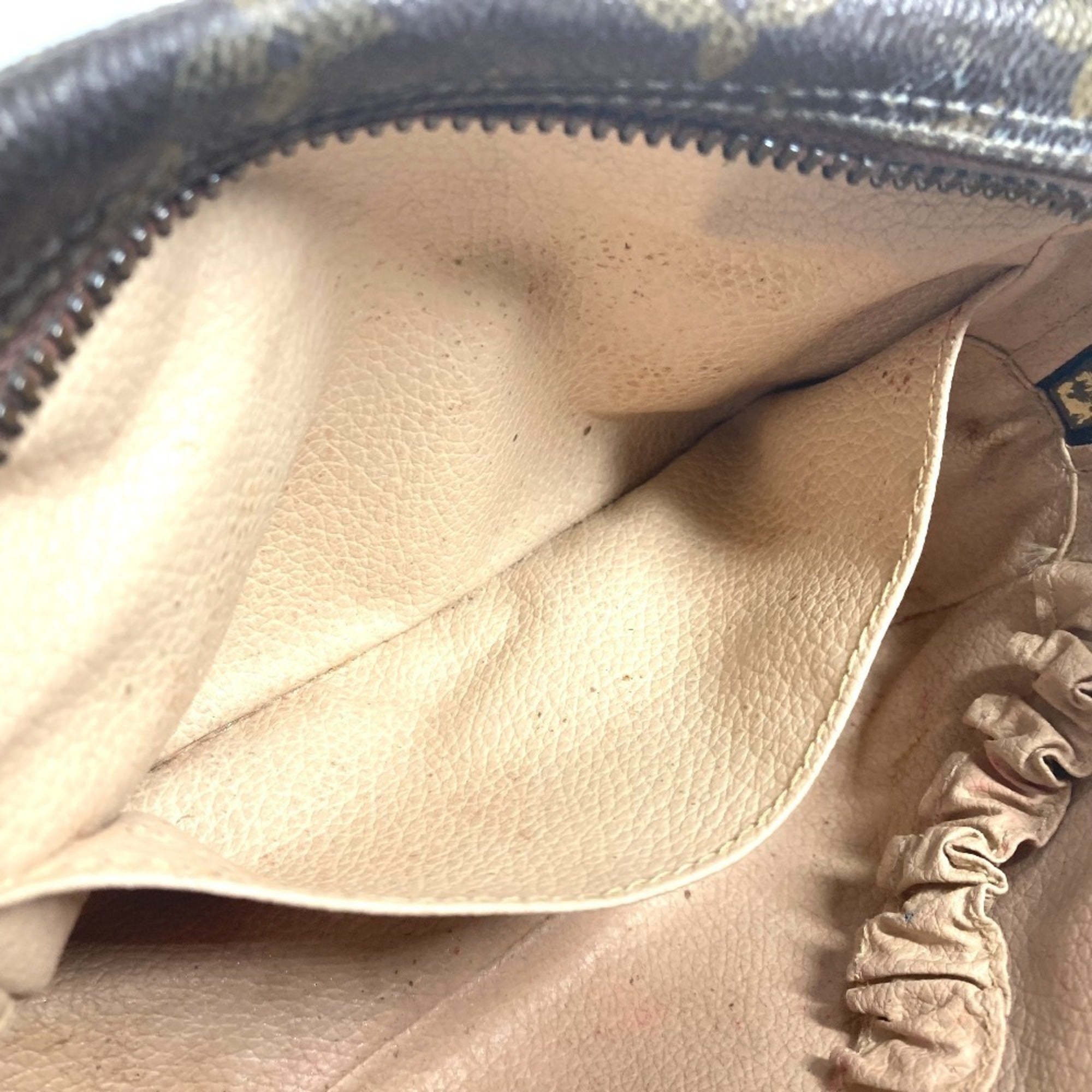 Louis Vuitton Brown Monogram Pouch (Pre-Owned)