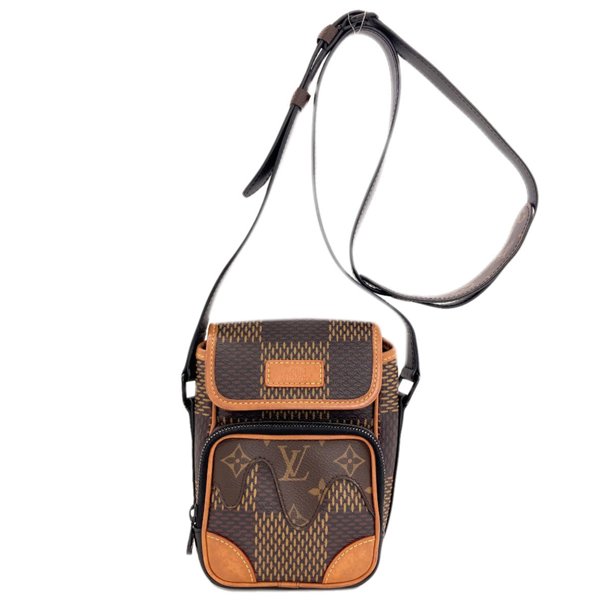 Louis Vuitton Monogram Monogram Canvas Shoulder Bag (Pre-Owned)