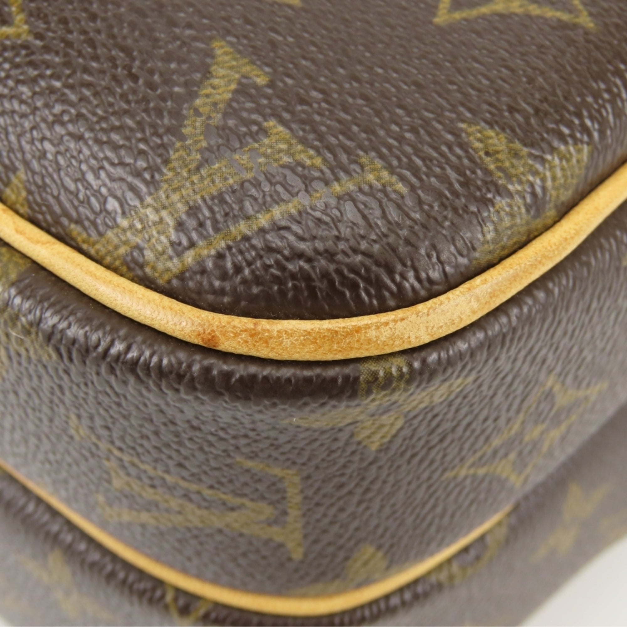 Louis Vuitton Brown Monogram Leather Shoulder Bag (Pre-Owned)