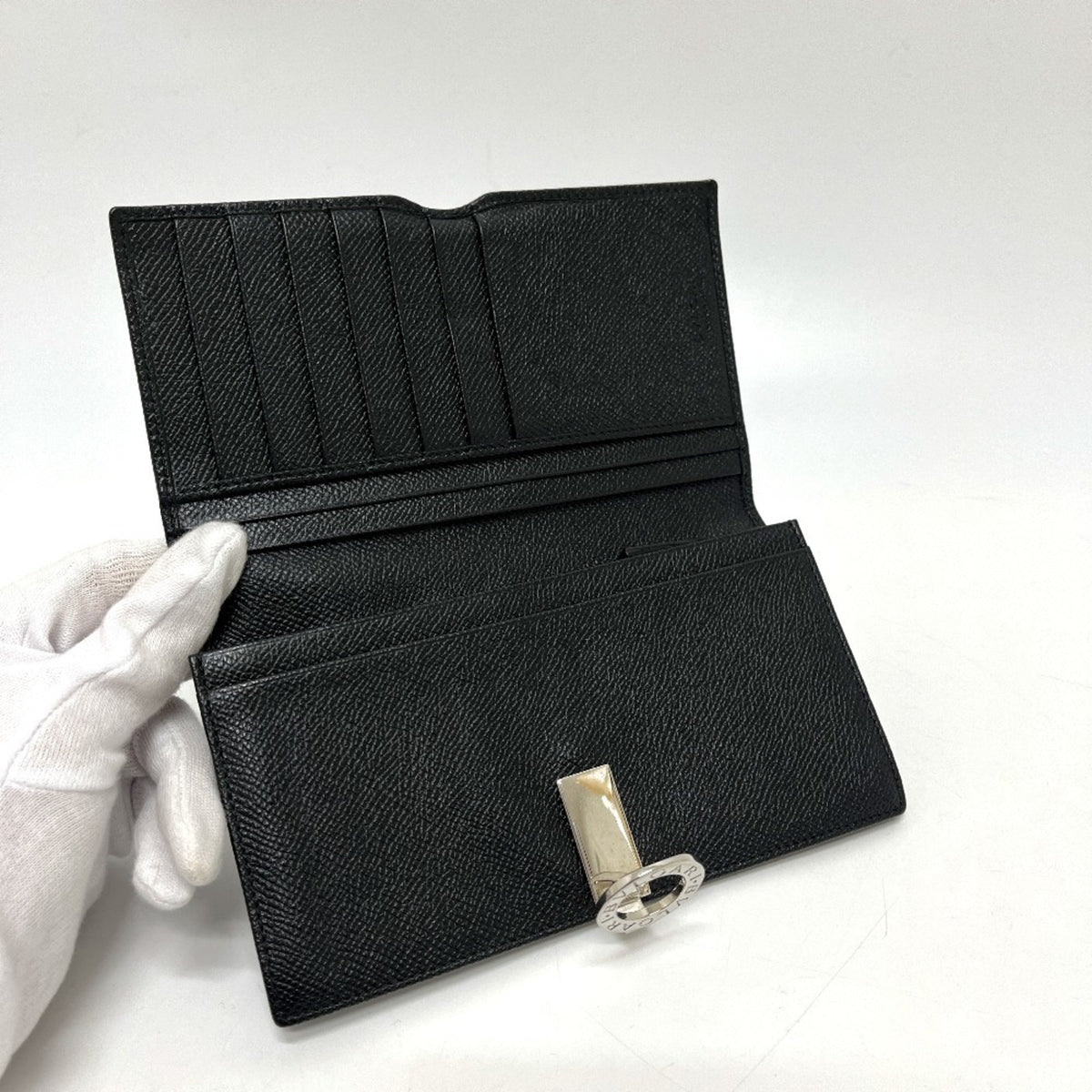 Bvlgari Black Leather Long Wallet (Bi-Fold) (Pre-Owned)