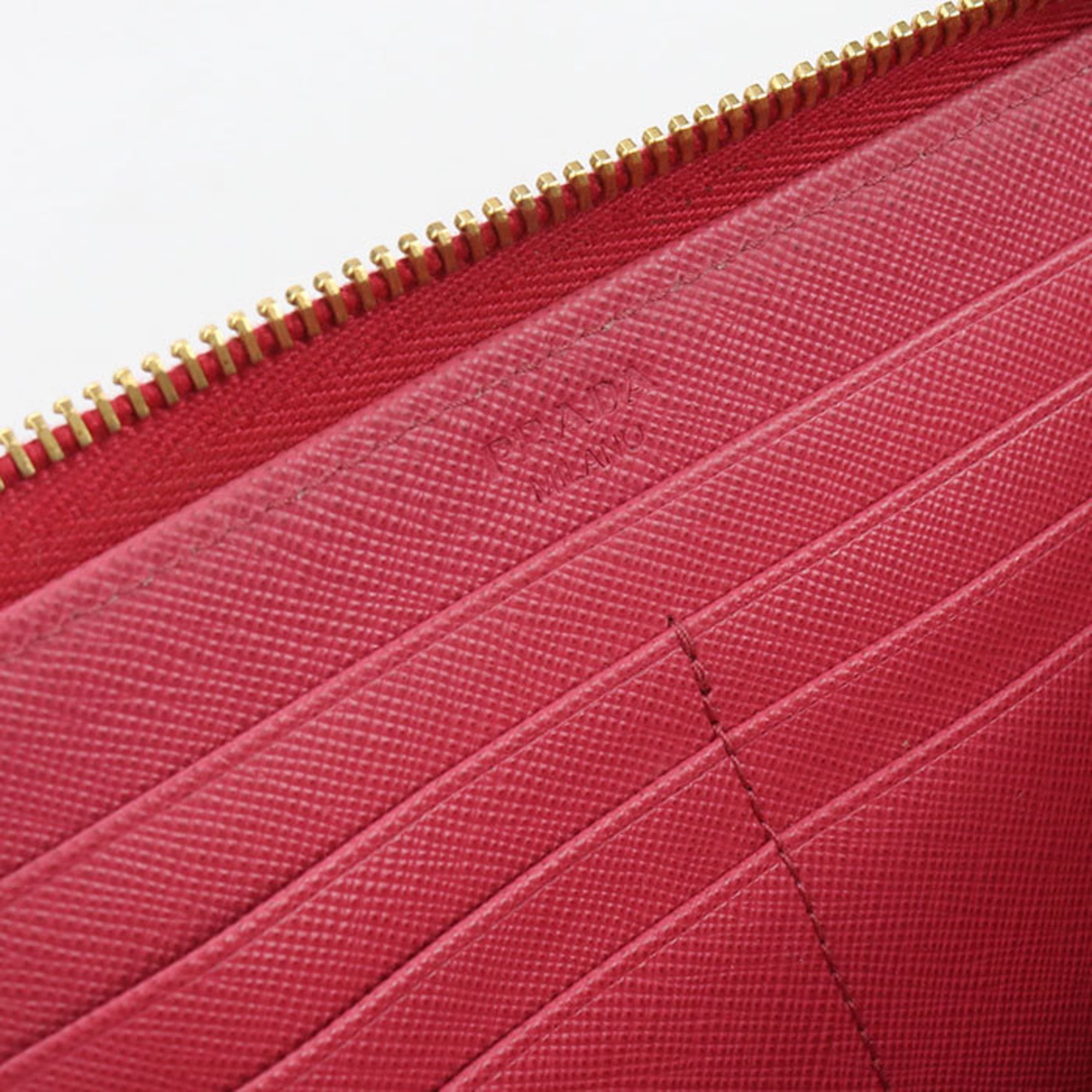 Prada Pink Leather Long Wallet (Bi-Fold) (Pre-Owned)
