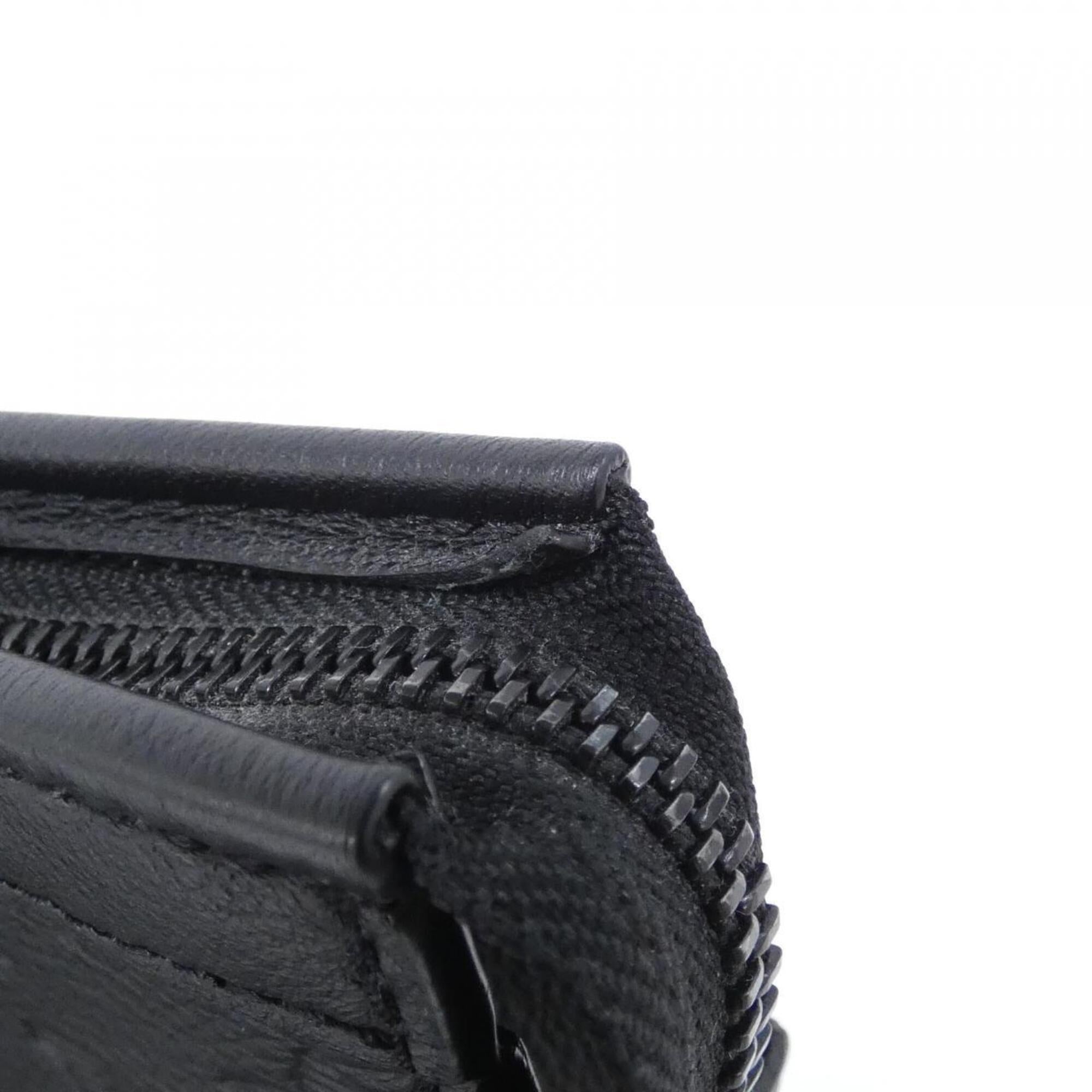 Louis Vuitton Black Leather Shoulder Bag (Pre-Owned)