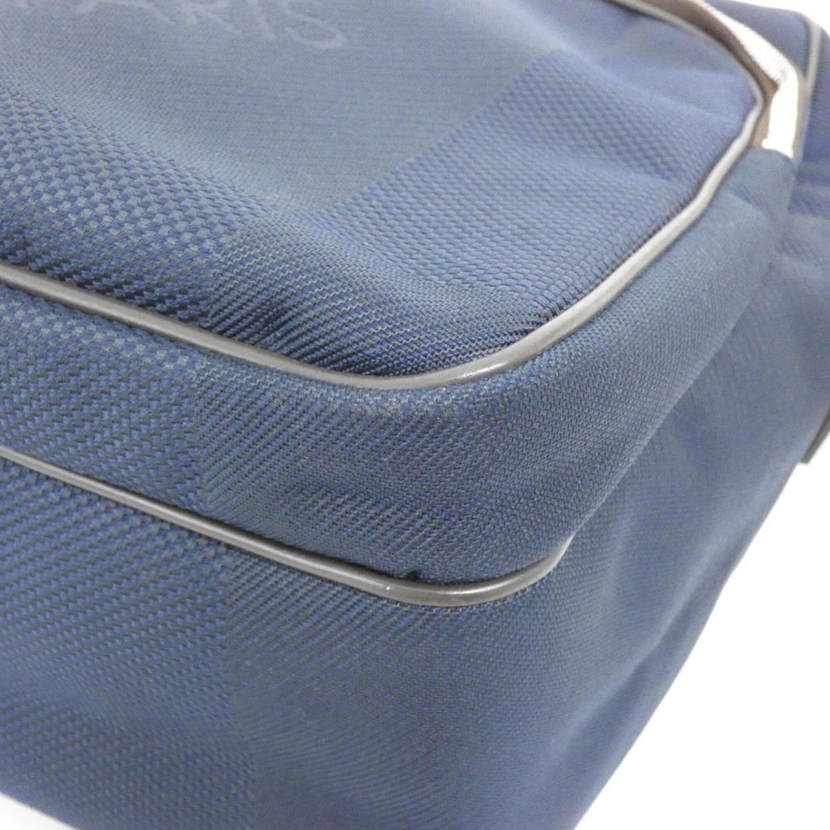 Louis Vuitton Blue Canvas Shoulder Bag (Pre-Owned)