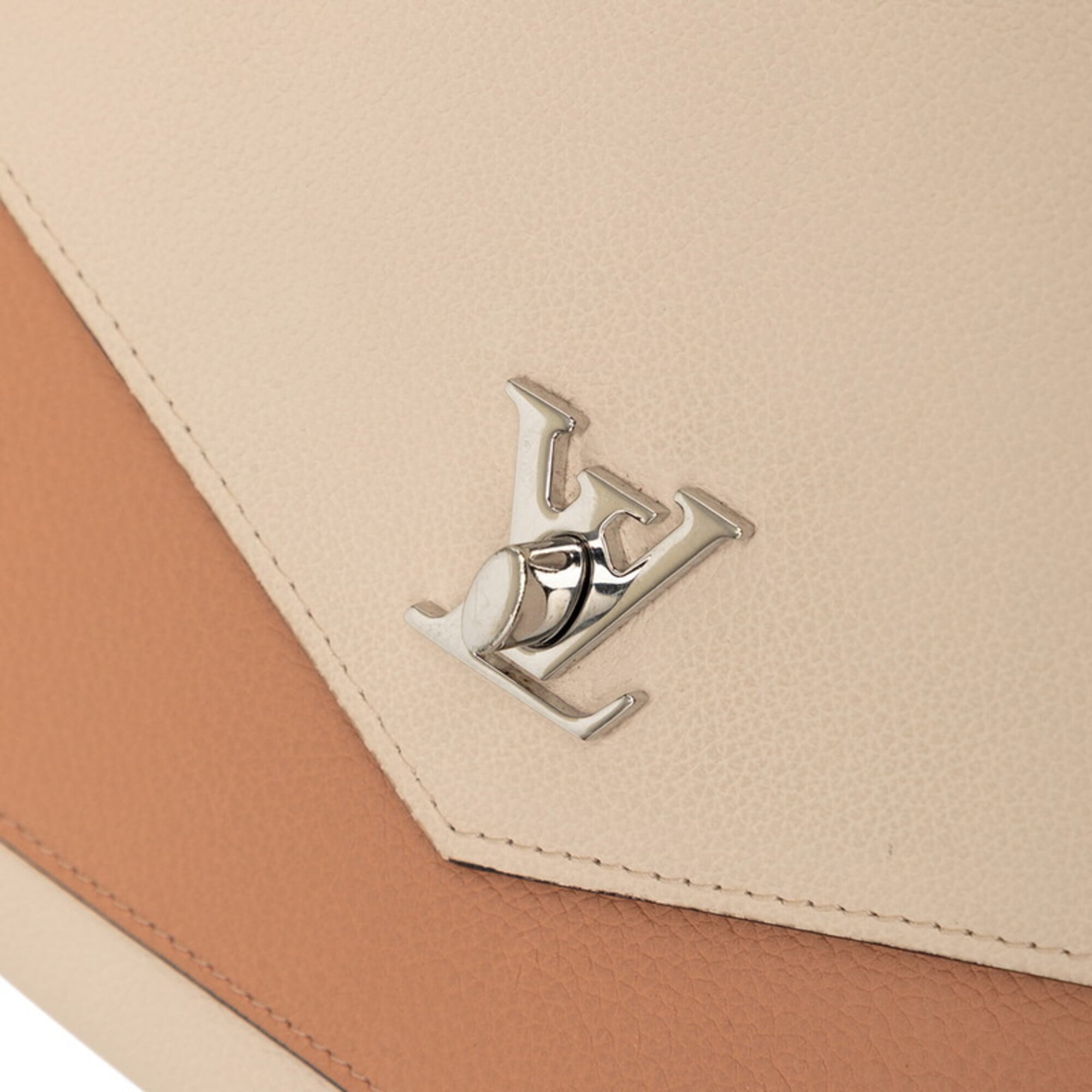 Louis Vuitton Beige Leather Clutch Bag Pochette Shoulder Bag (Pre-Owned)