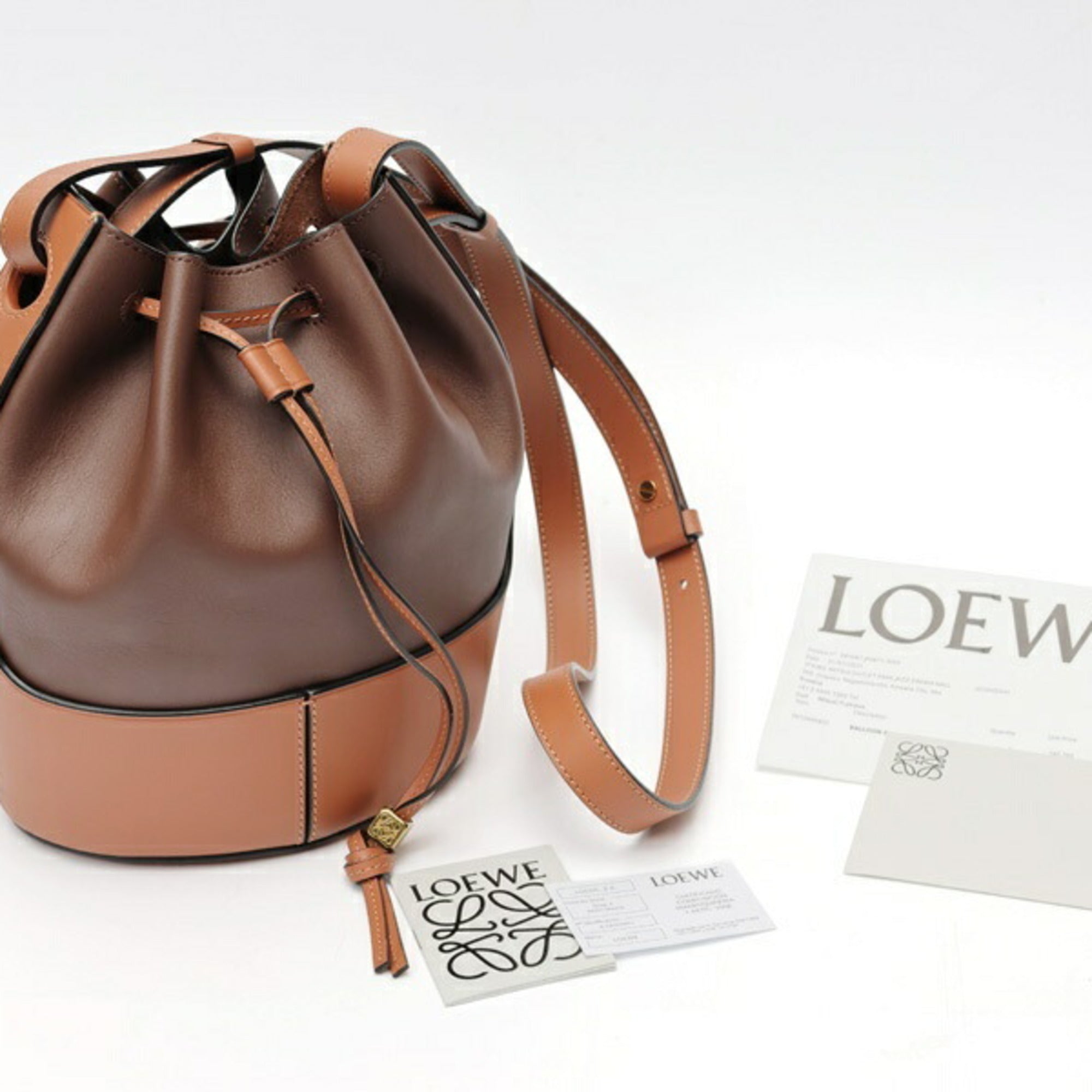 Loewe Brown Leather Shoulder Bag (Pre-Owned)