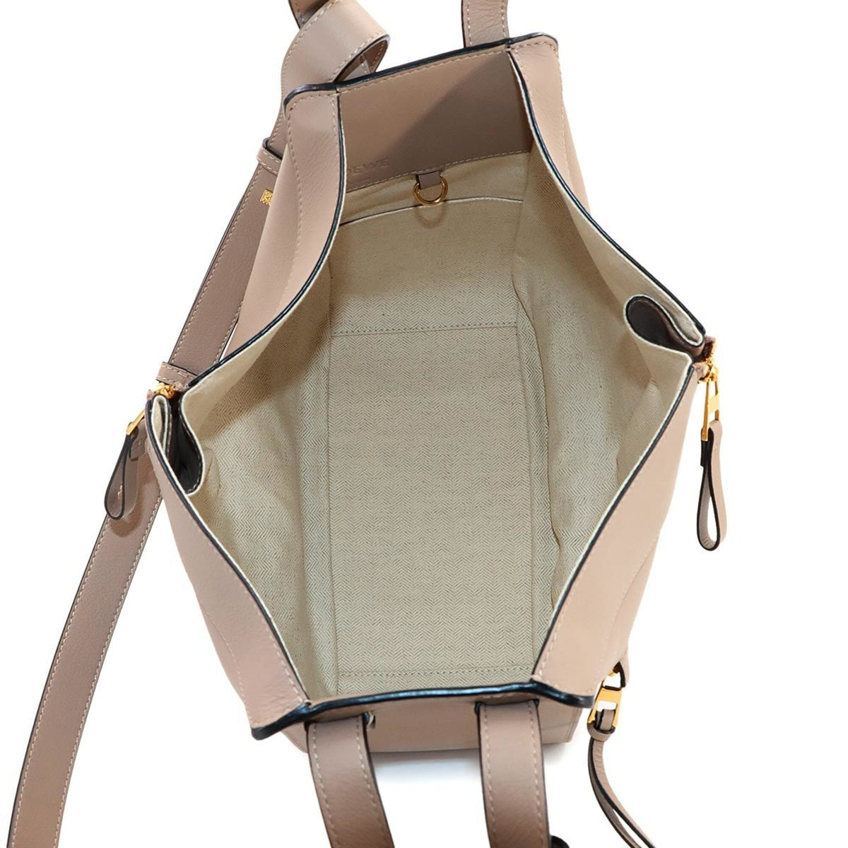 Loewe Sand Leather Handbag (Pre-Owned)