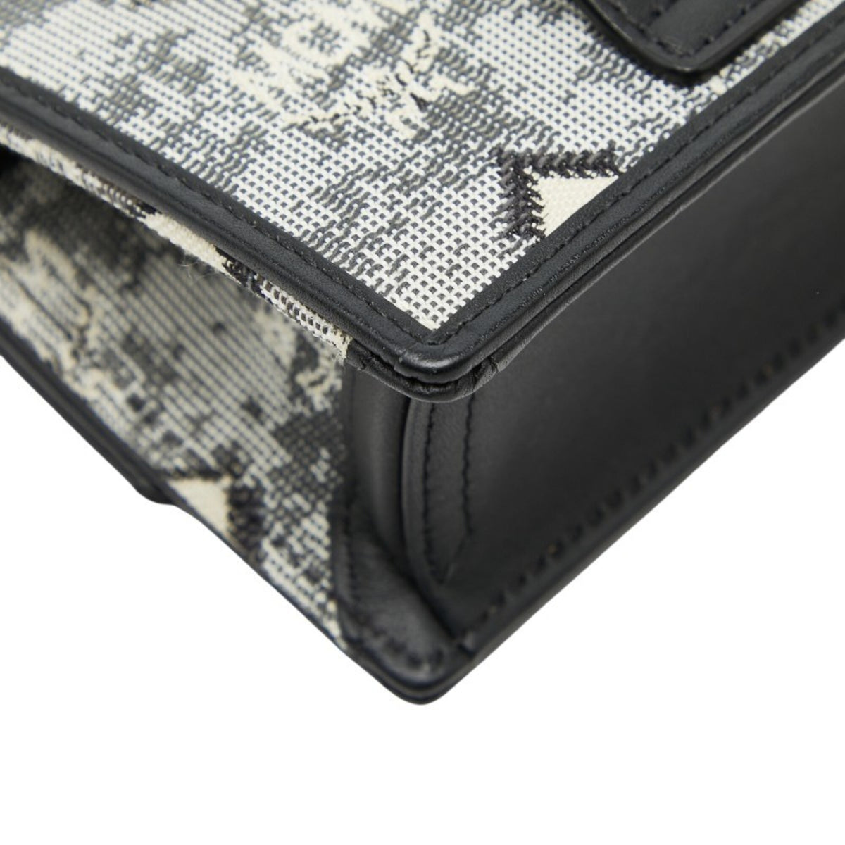 Mcm Gray Multi-Color Canvas Leather Shoulder Bag (Pre-Owned)