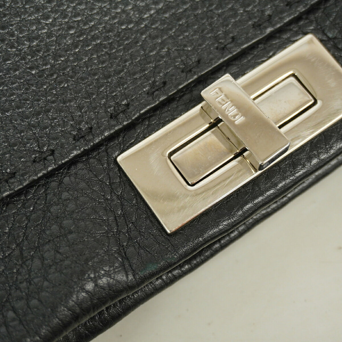 Fendi Black Leather Handbag (Pre-Owned)
