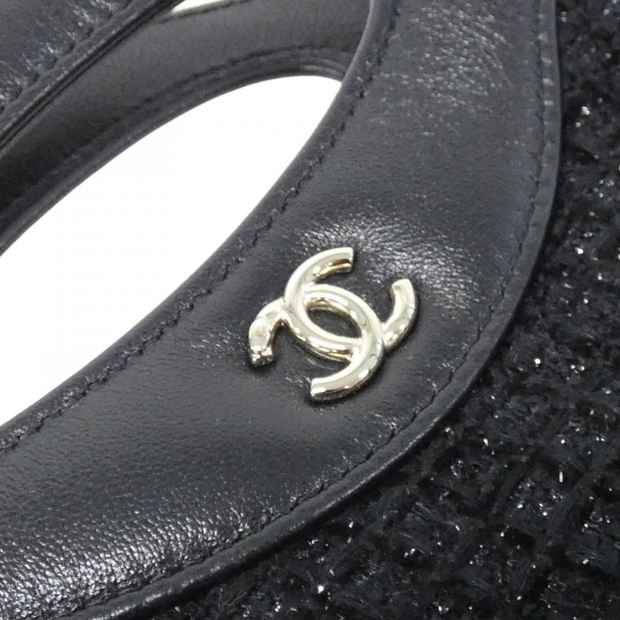 Chanel Black Cotton Leather Handbag (Pre-Owned)
